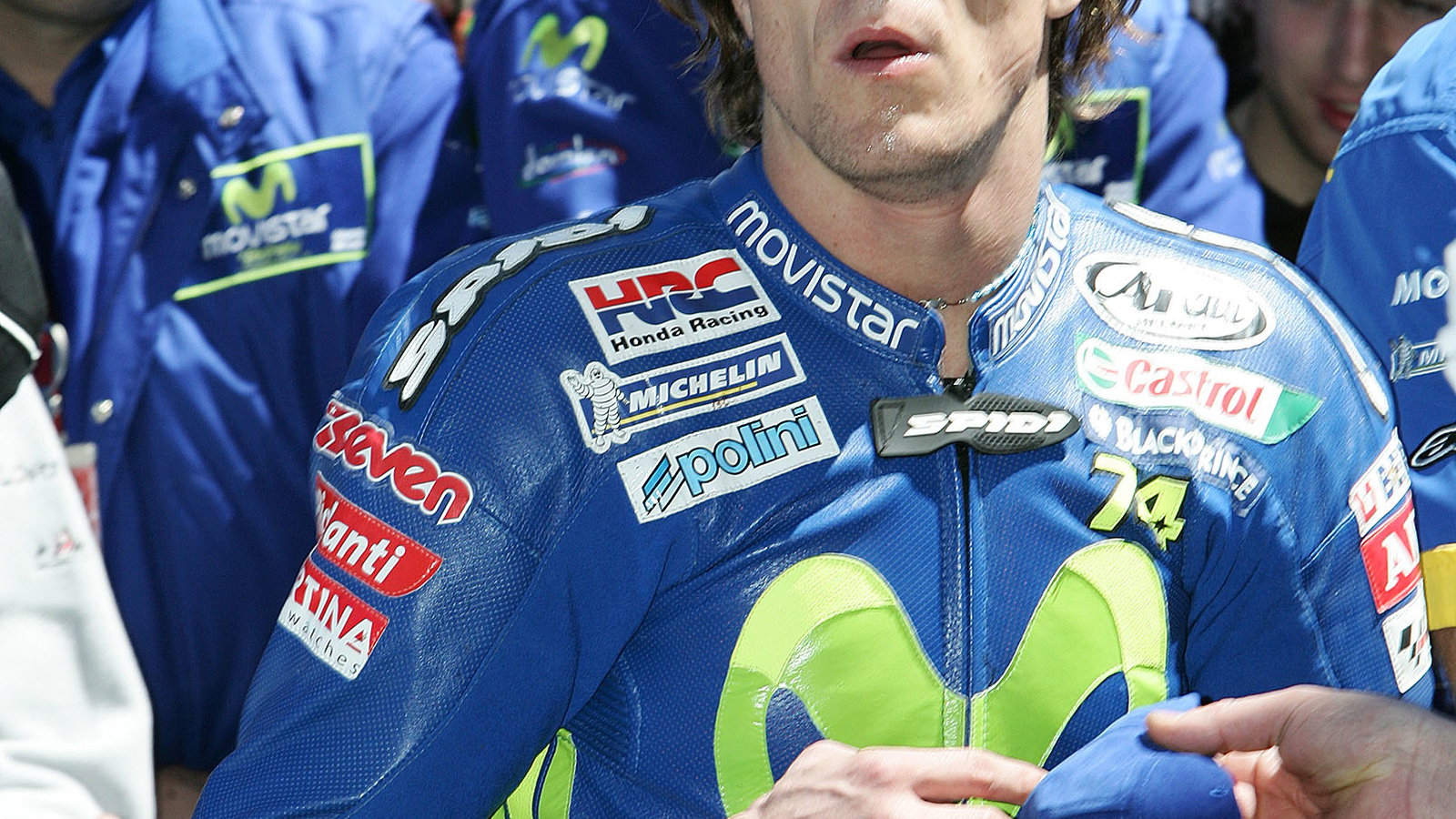 Gibernau giving Rossi the evil eye, Spanish MotoGP Race 2005