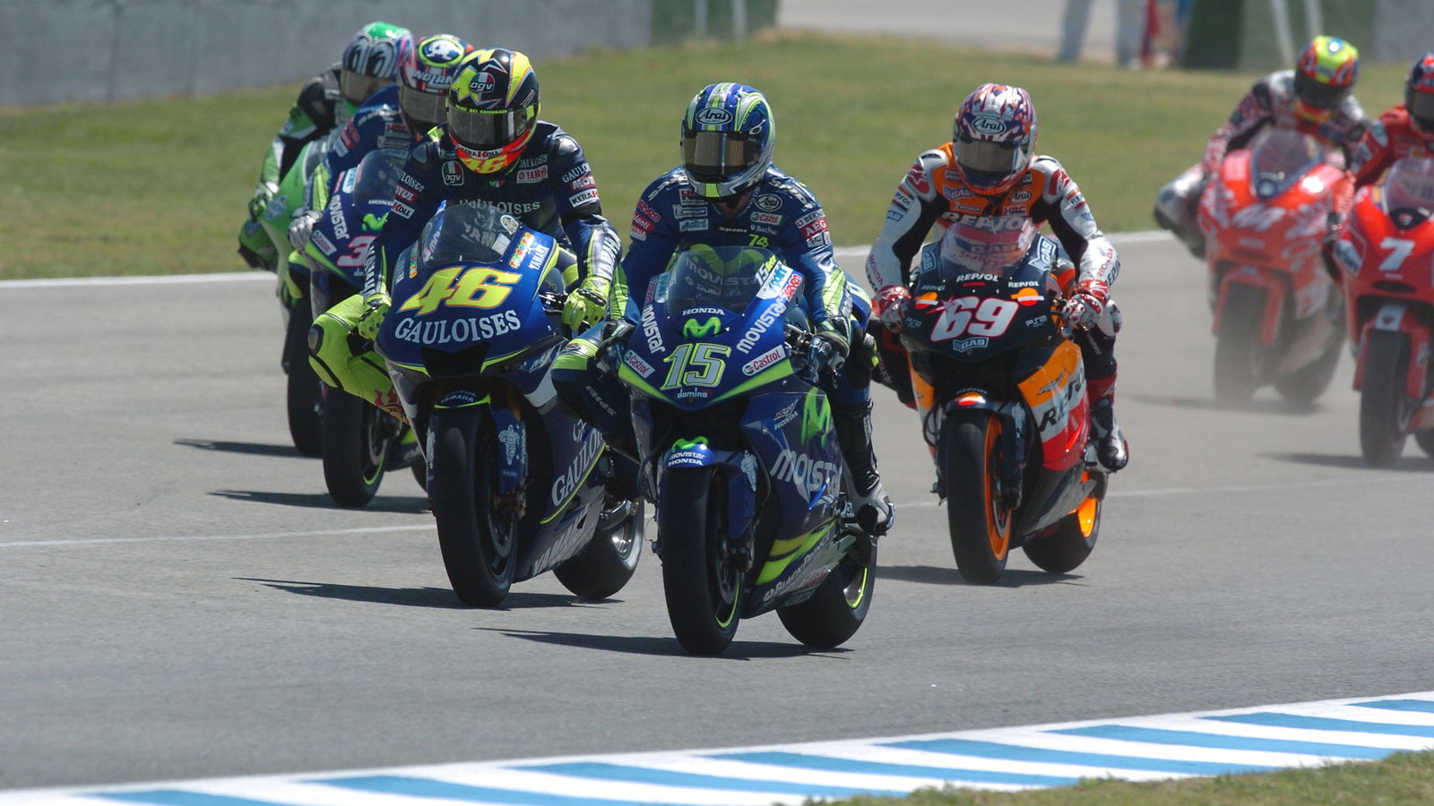 Race start, Spanish MotoGP Race 2005