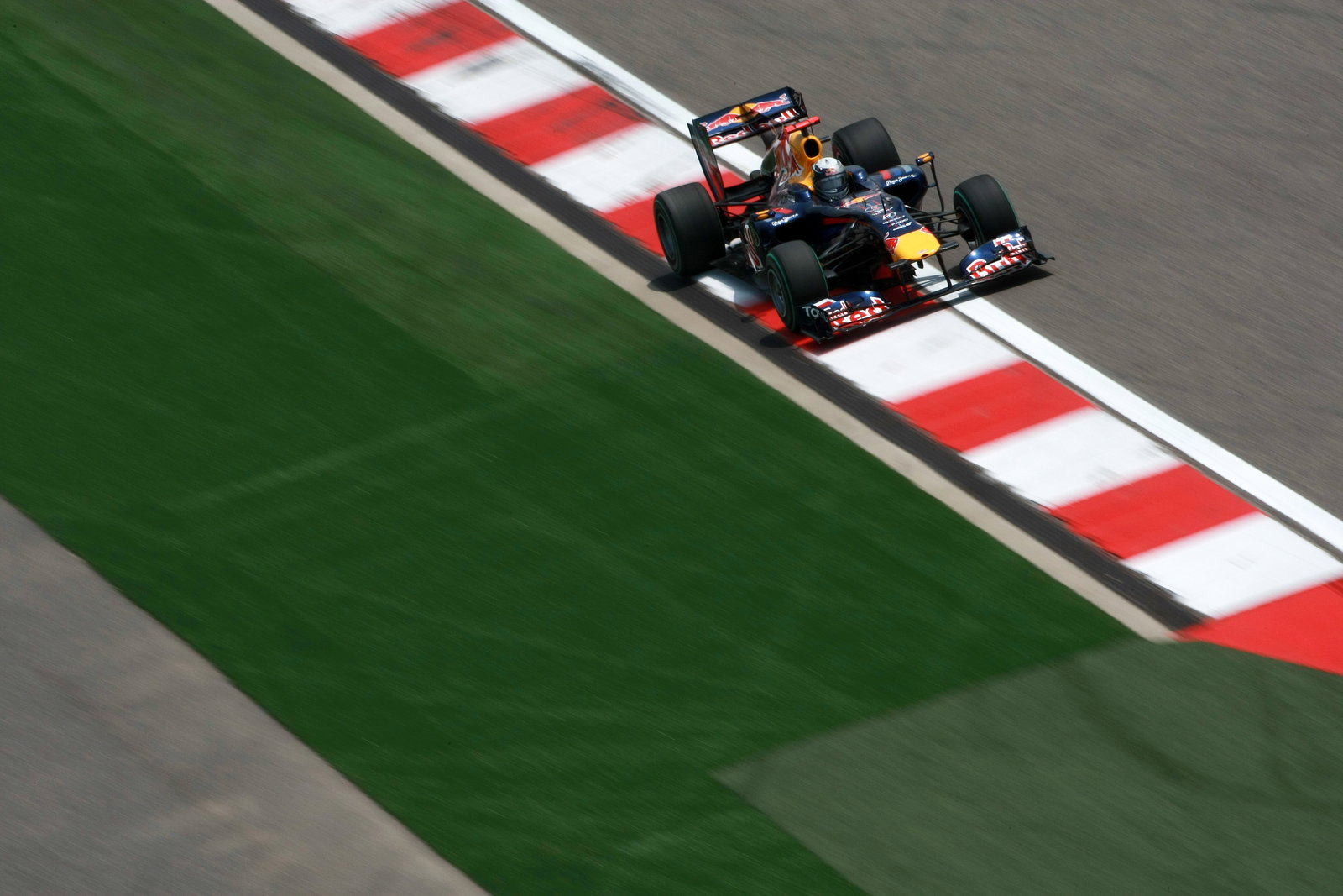 Sebastian Vettel (GER) Red Bull Racing RB 6