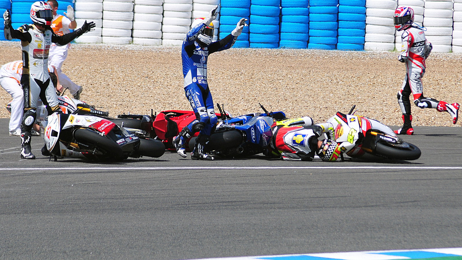 Aftermath of Tomizawa crash, Moto2, Spanish MotoGP, 2010