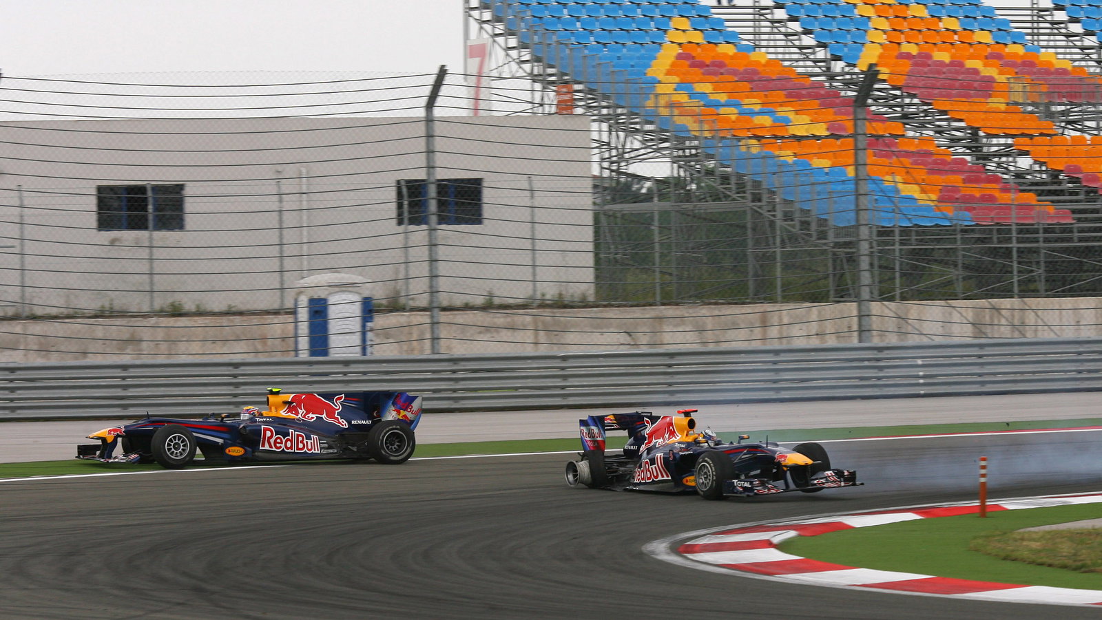 Race, Sebastian Vettel (GER), Red Bull Racing, RB6 and Mark Webber (AUS), Red Bull Racing, RB6