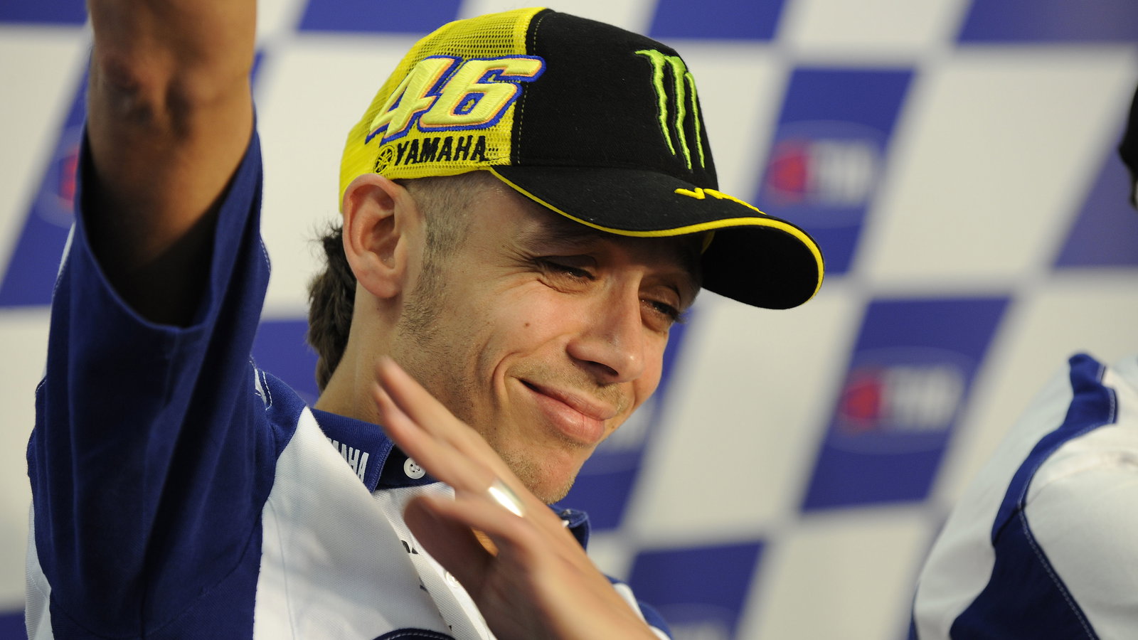 Rossi testing his shoulder, Italian MotoGP 2010