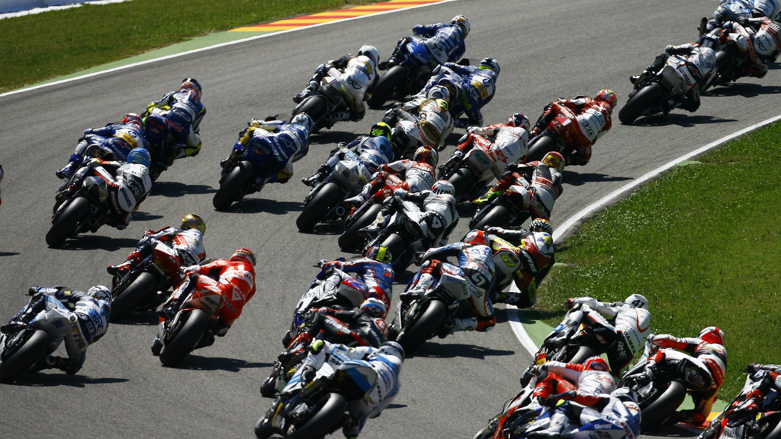First lap, Italian Moto2 Race 2010