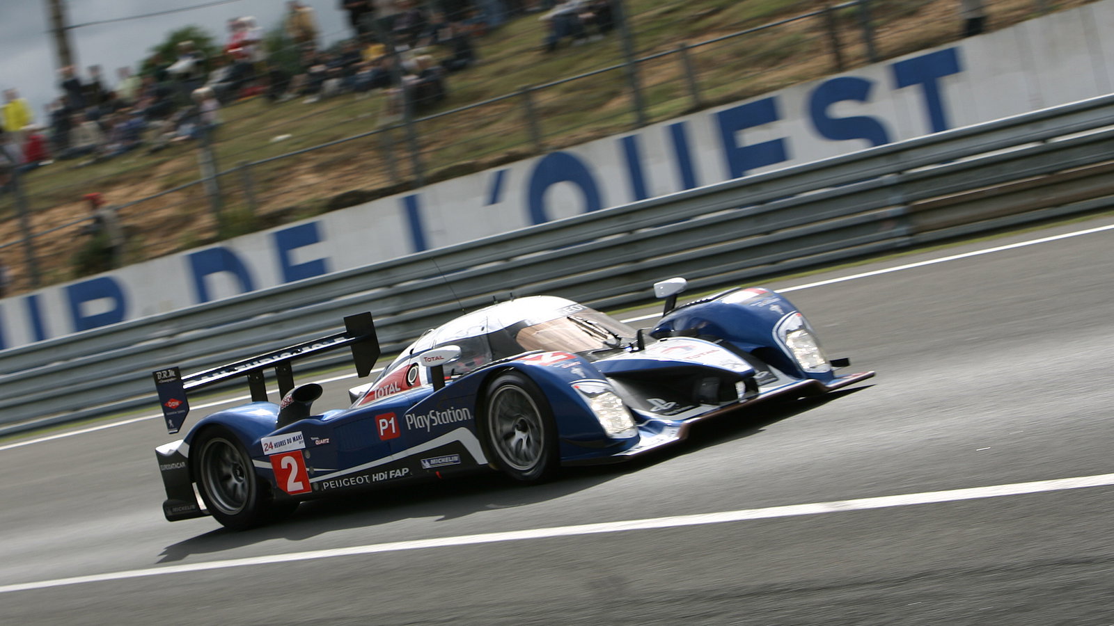 TEAM PEUGEOT TOTAL PEUGEOT 908; Nicolas MINASSIAN (FRA) Stéphane SARRAZIN (FRA) Franck MONTAGNY (FRA