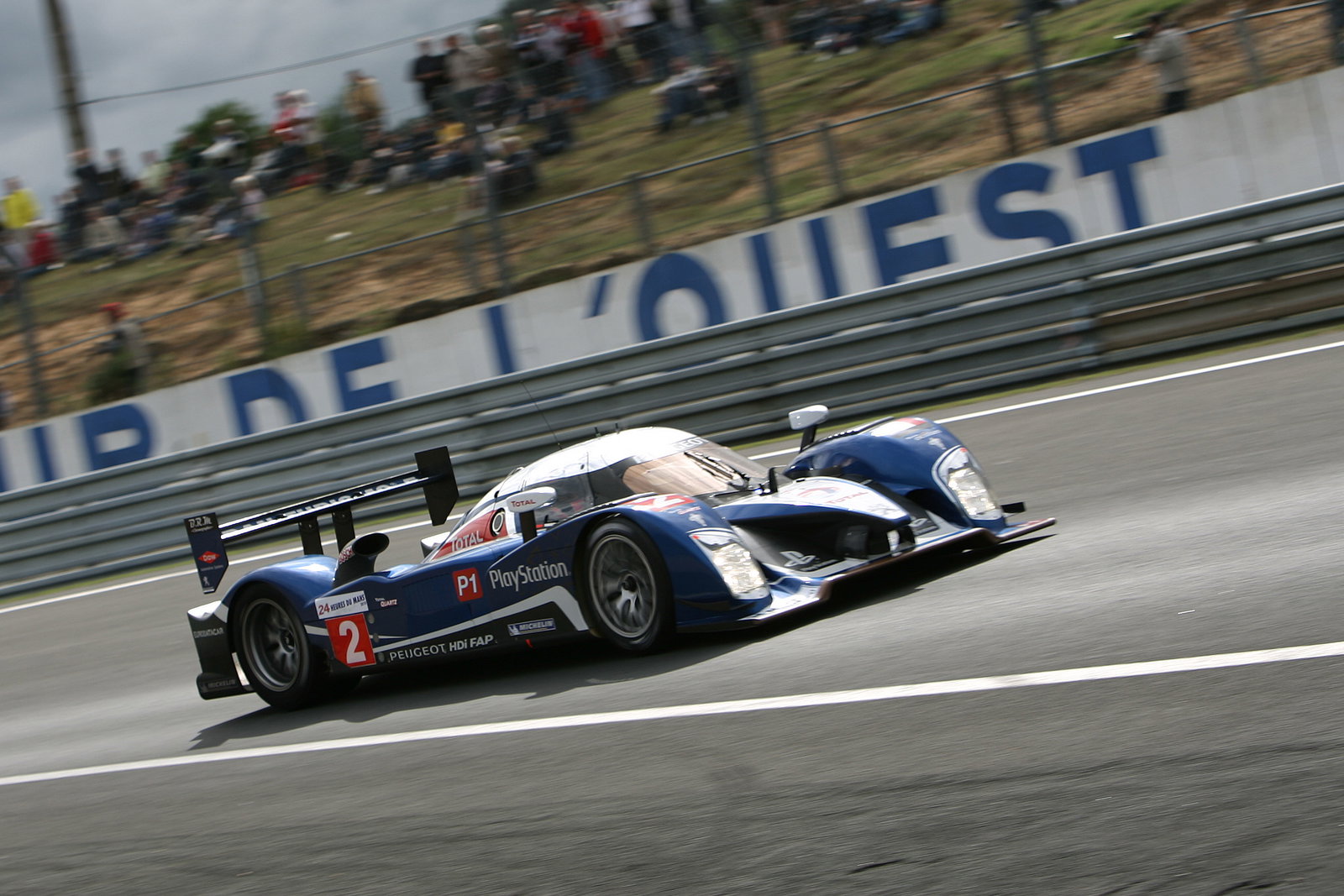 TEAM PEUGEOT TOTAL PEUGEOT 908; Nicolas MINASSIAN (FRA) Stéphane SARRAZIN (FRA) Franck MONTAGNY (FRA