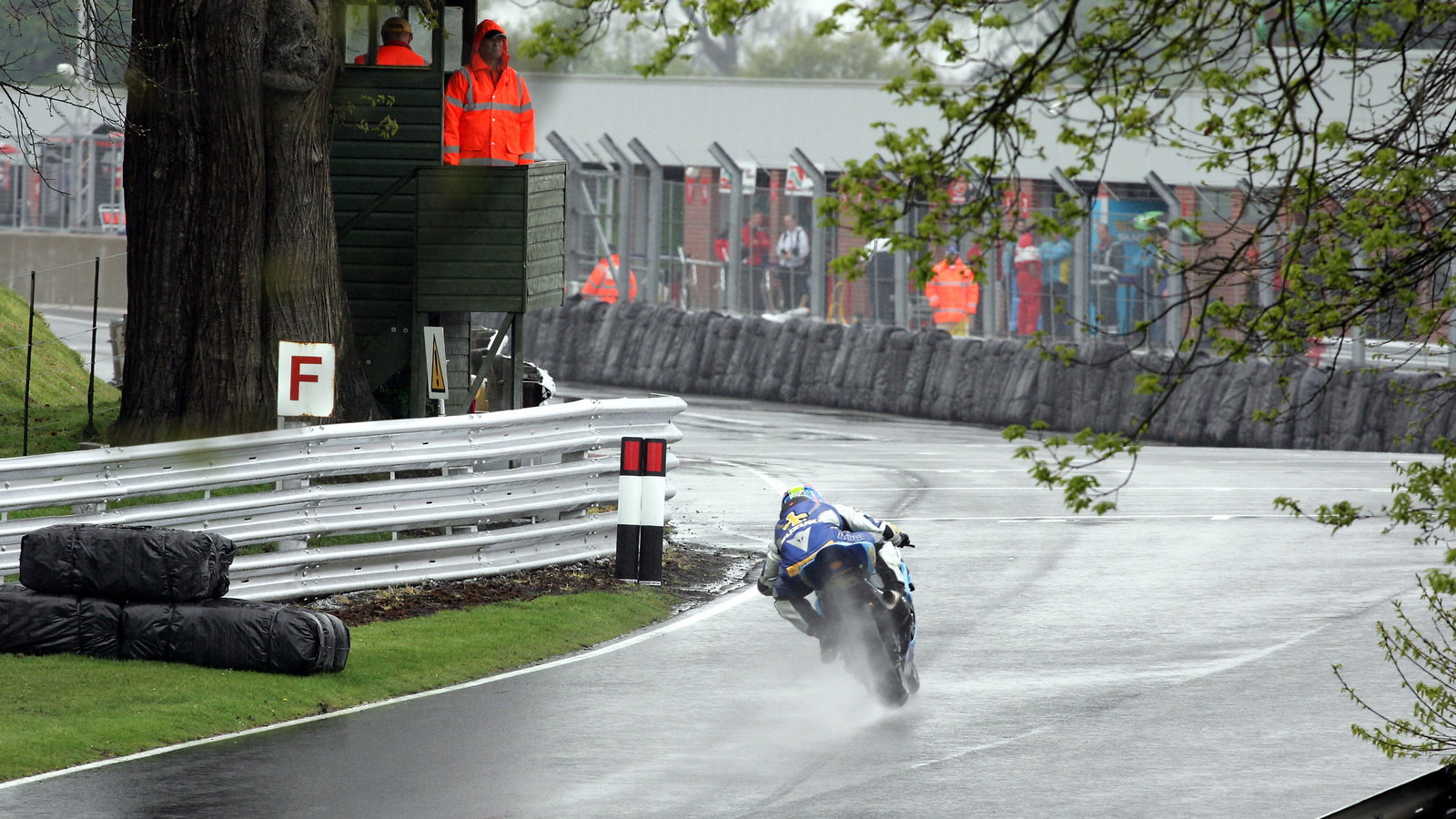 30.4.05
British Superbike Championship, Round 4, Oulton Park, Cheshire.
James Haydon, Rizla Suzuk