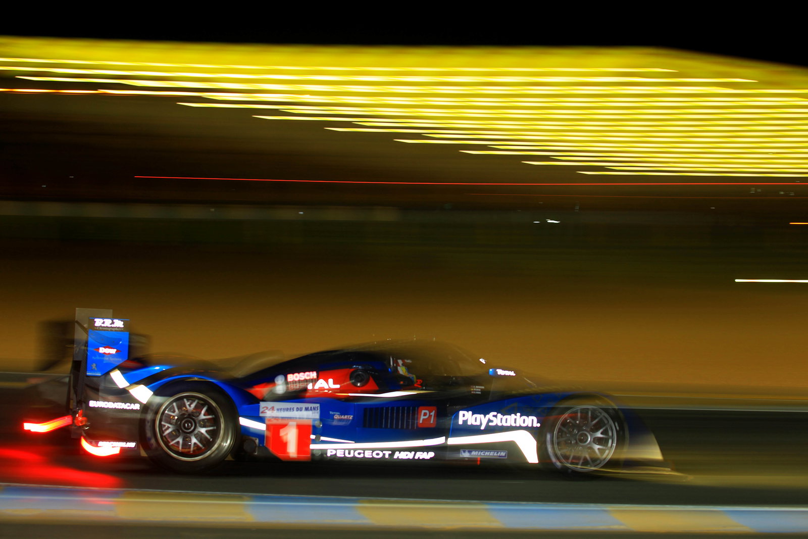 Alex Wurz (Aut) Anthony Davidson (GBR) Marc Gene (ESP) #1 Team Peugeot Total, Peugeot 908 HDi FAP