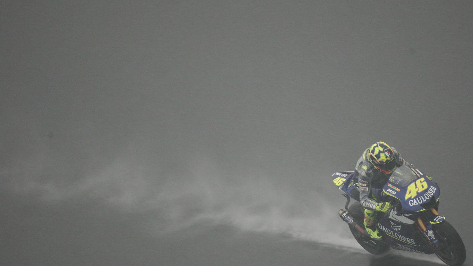 Rossi in the wet, Chinese MotoGP, 2005