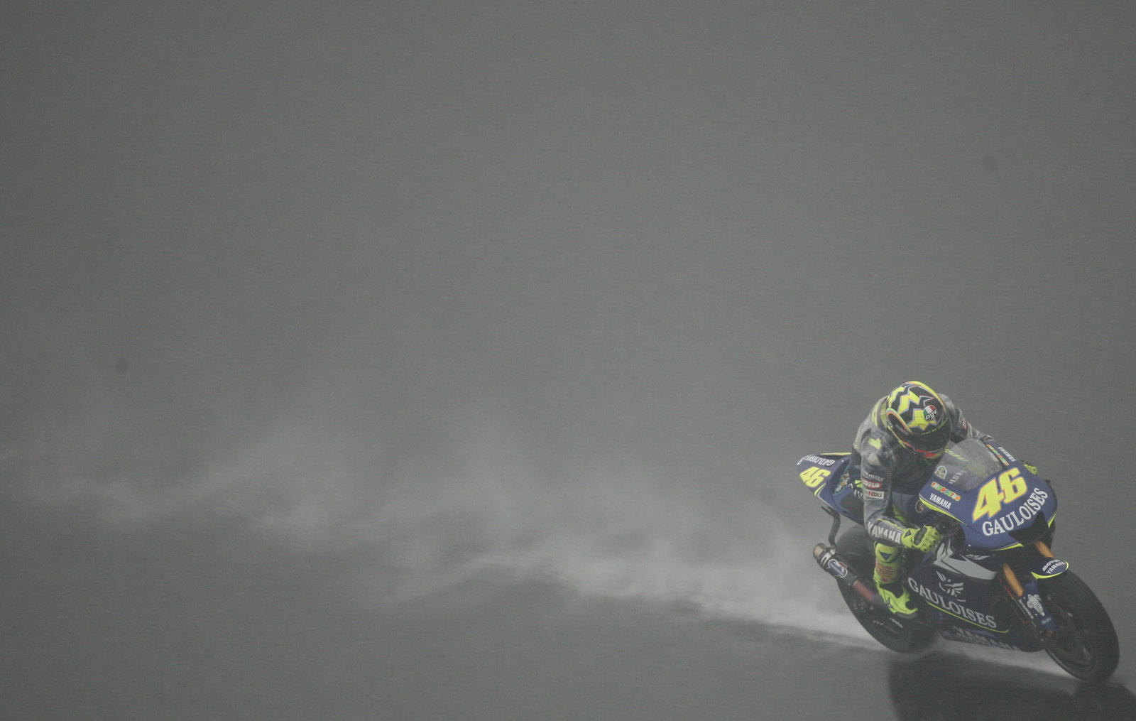 Rossi in the wet, Chinese MotoGP, 2005