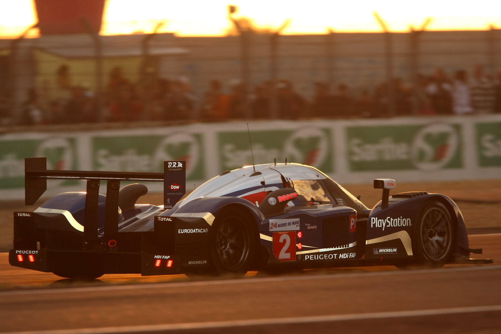 TEAM PEUGEOT TOTAL PEUGEOT 908; Nicolas MINASSIAN (FRA) Stéphane SARRAZIN (FRA) Franck MONTAGNY (FRA