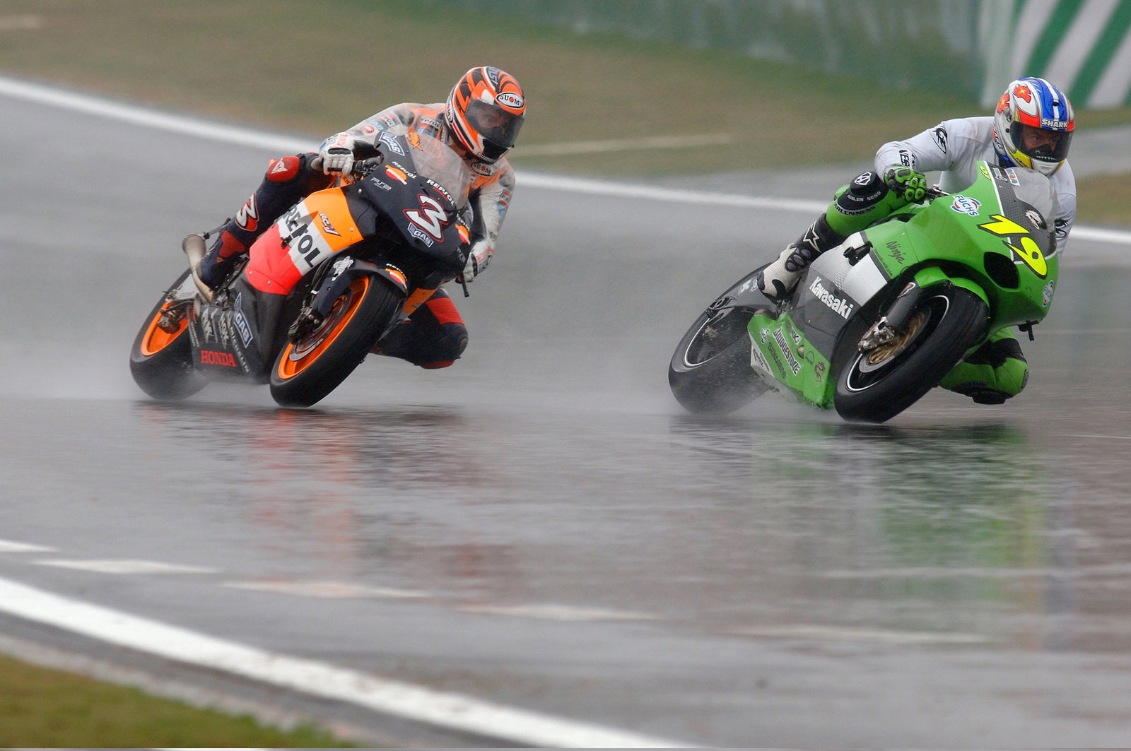 Jacque leads Biaggi, Chinese MotoGP Race 2005