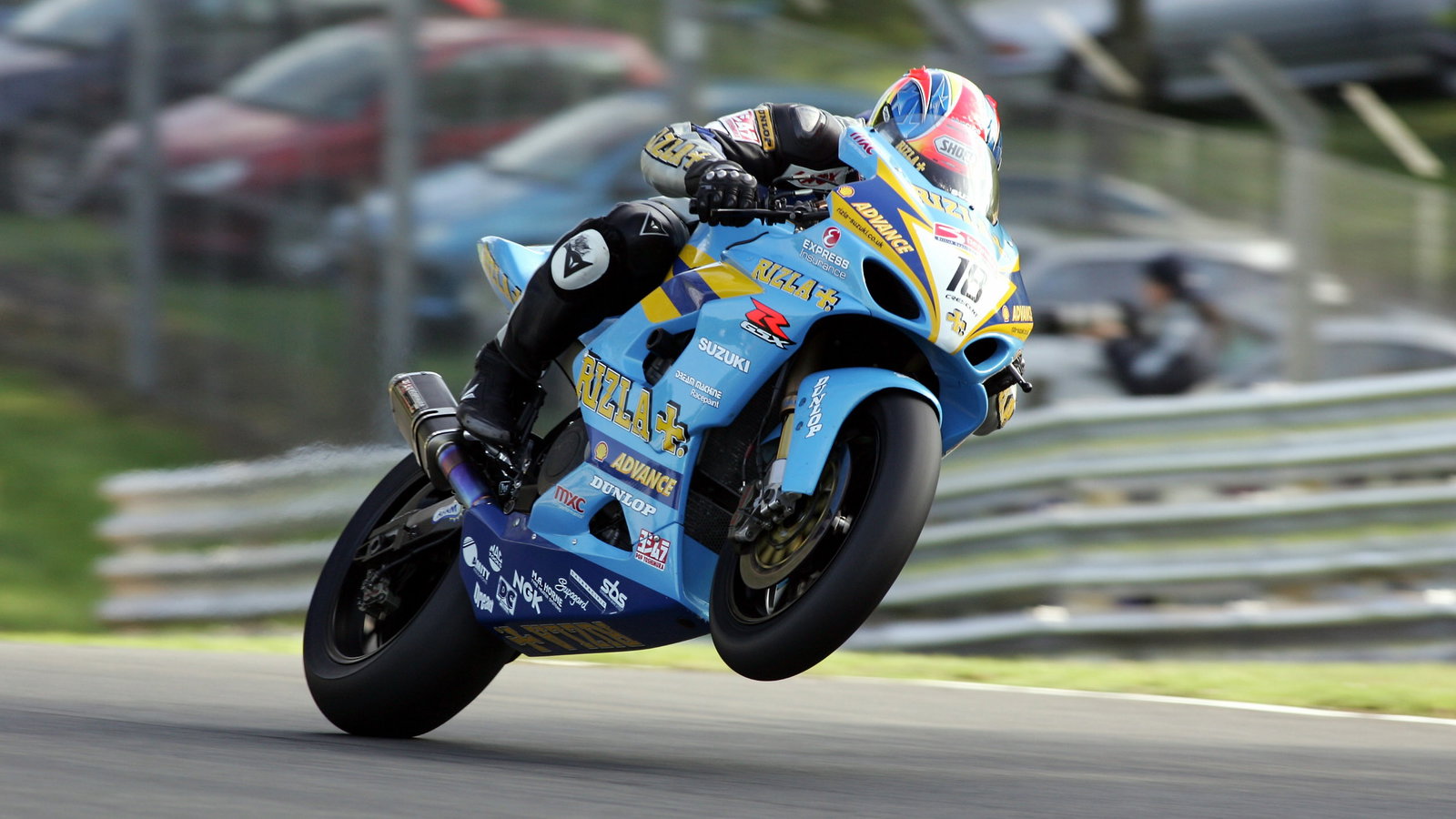 2.5.05British Superbike Championship, Oulton Park, Round 4. BSB Warm up. James Haydon, Rizla Suzuki