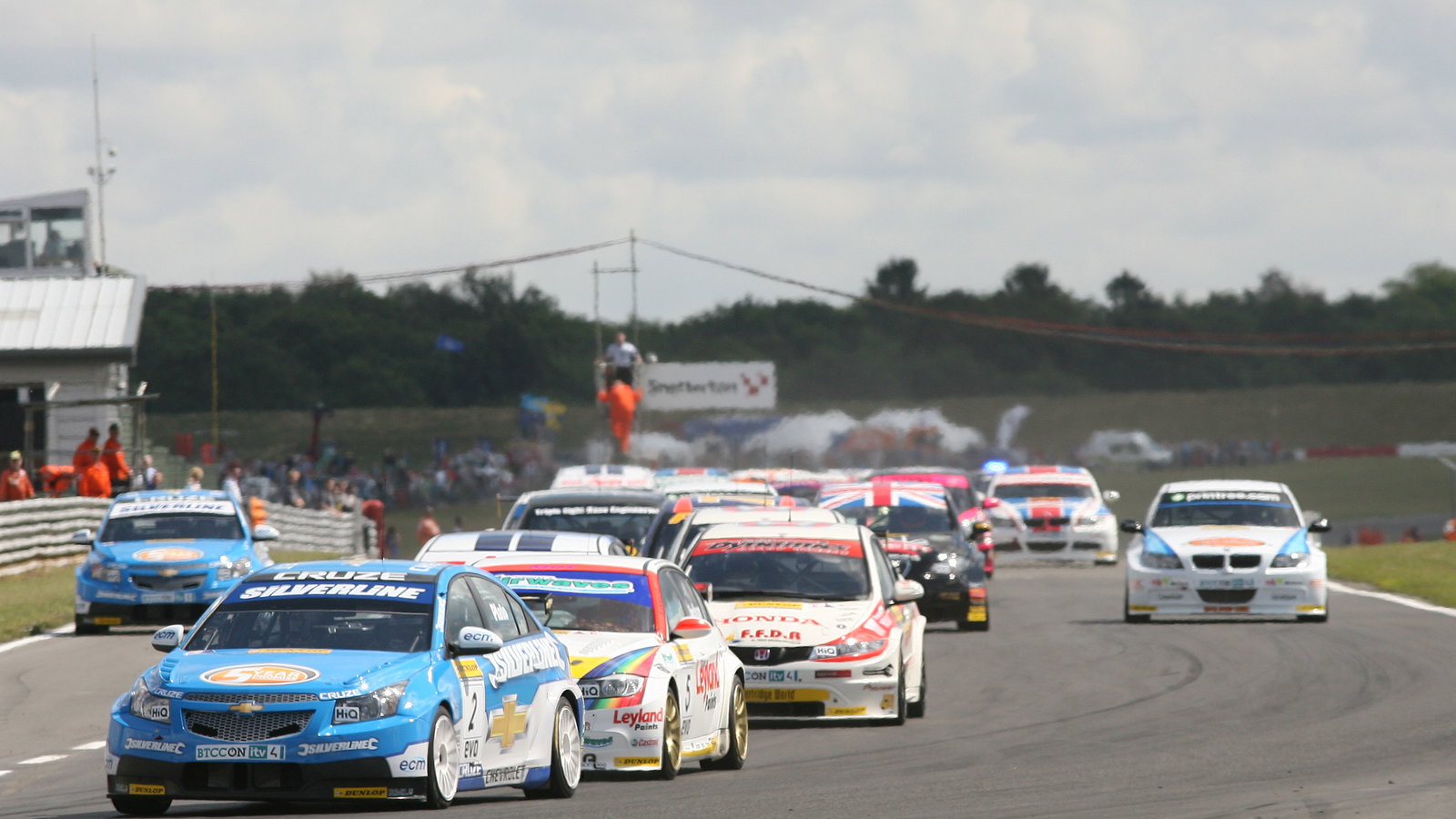 Start, Jason Plato (GBR) - RML Chevrolet Lacetti leads