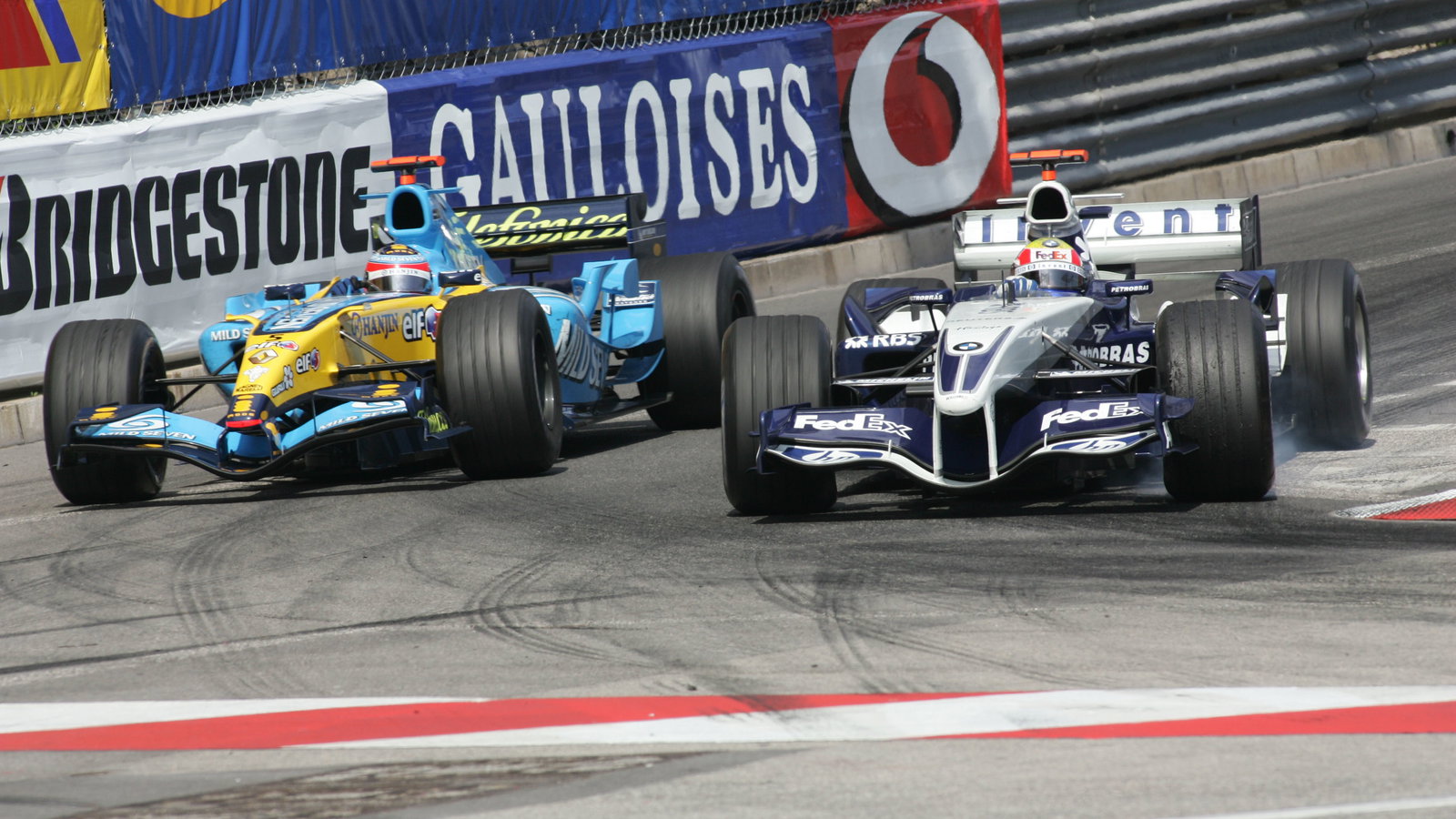 Mark Webber overtakes Fernando Alonso