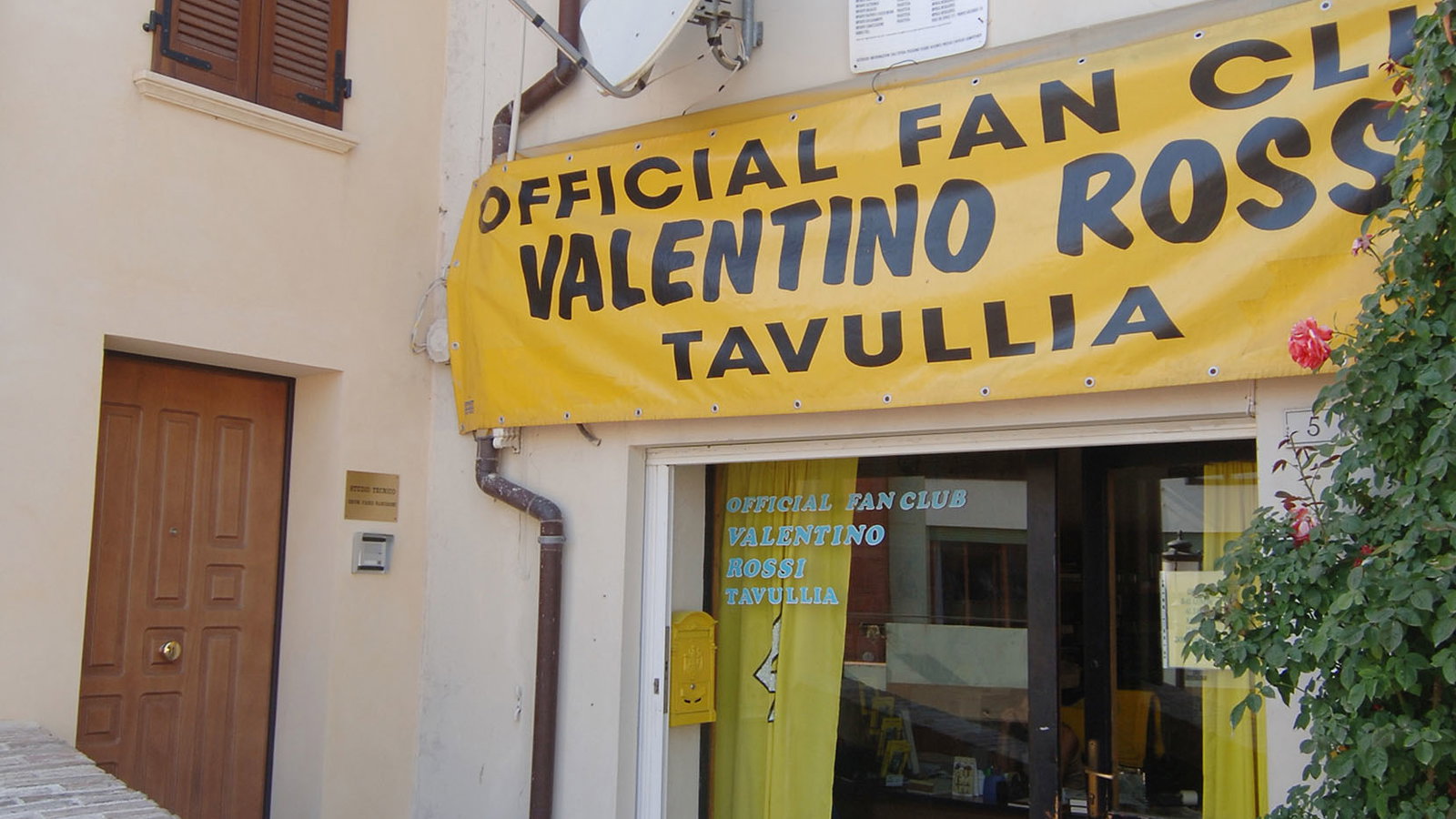 Rossi fan club in Tavullia, Italian MotoGP 2005