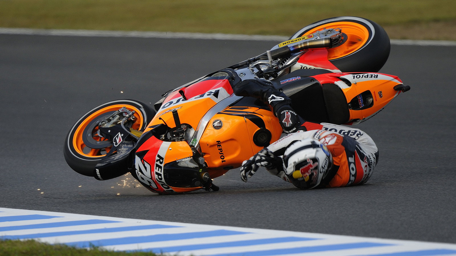 Pedrosa crash, Japanese MotoGP 2010