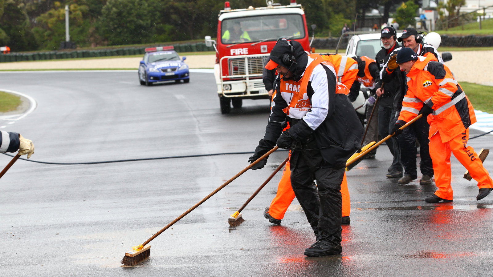Flooded track cleaning, Australian MotoGP 2010