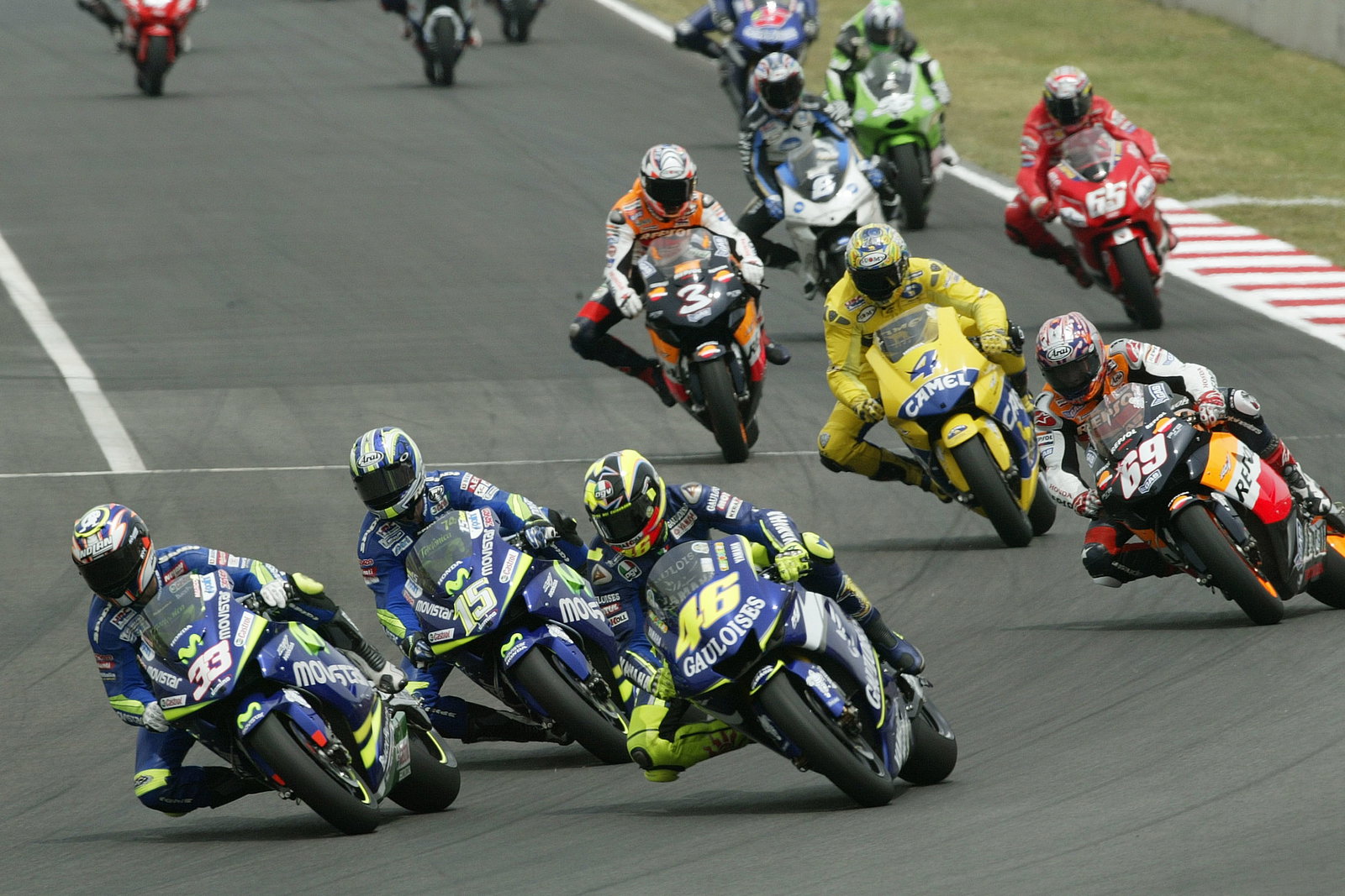 Melandri, Gibernau, Rossi, Catalunya MotoGP Race, 2005