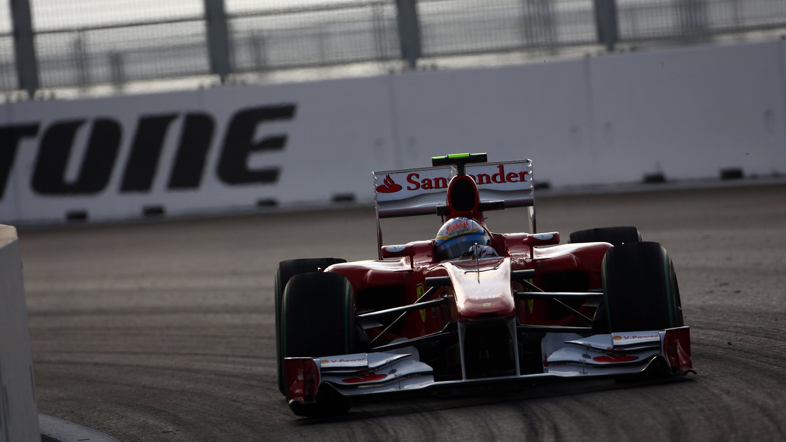Friday Practice 2,Fernando Alonso (ESP), Scuderia Ferrari, F10