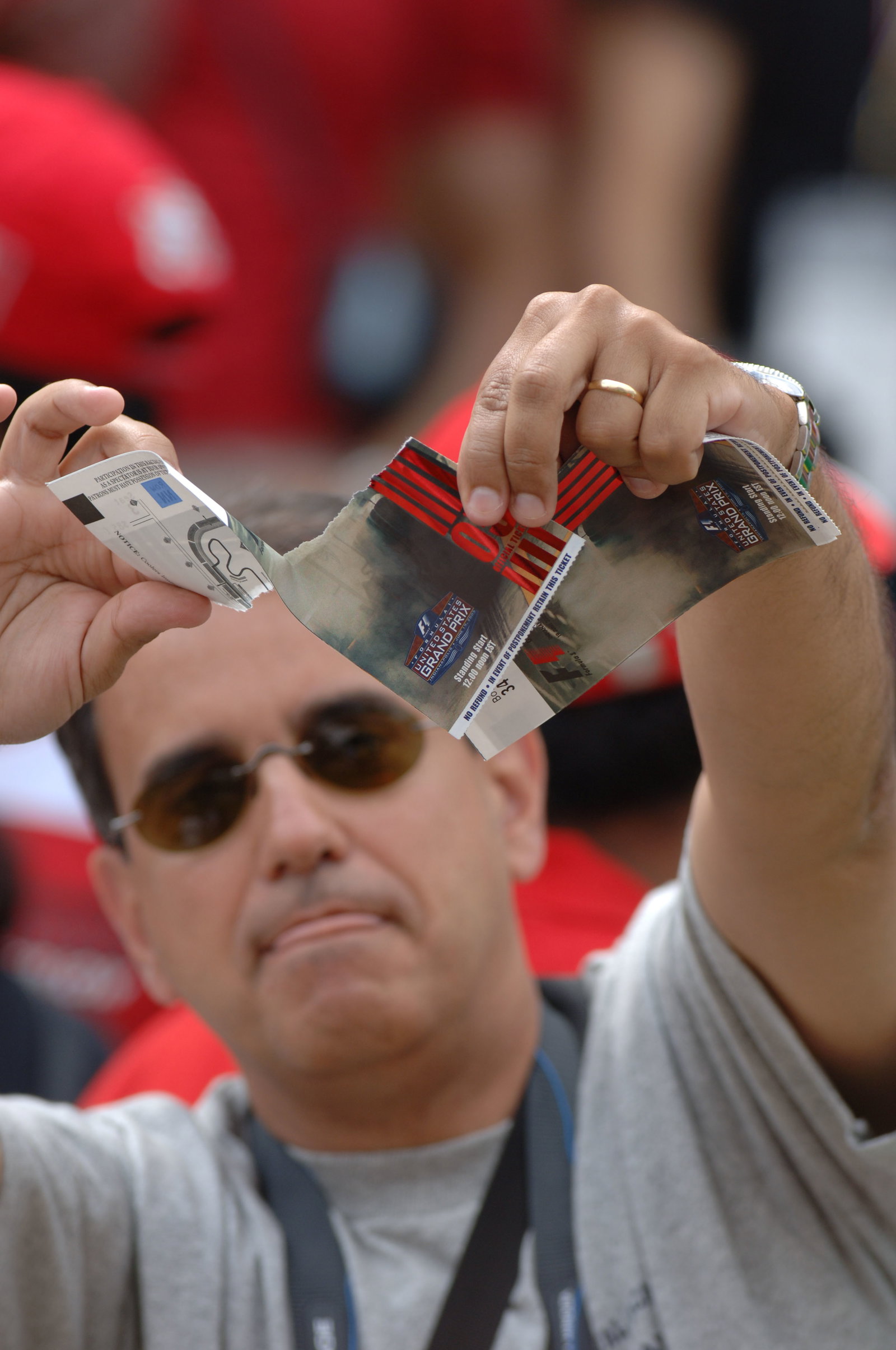 F1 fans show their anger after the Michelin teams withdrew from the United States Grand Prix