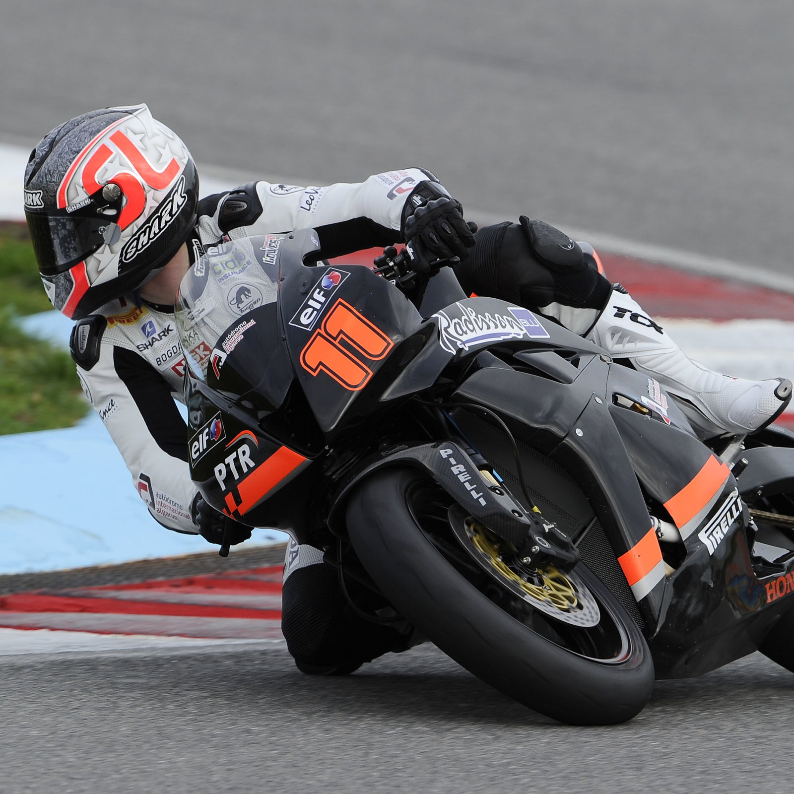 Sam Lowes, Portuguese January WSS Test 2011