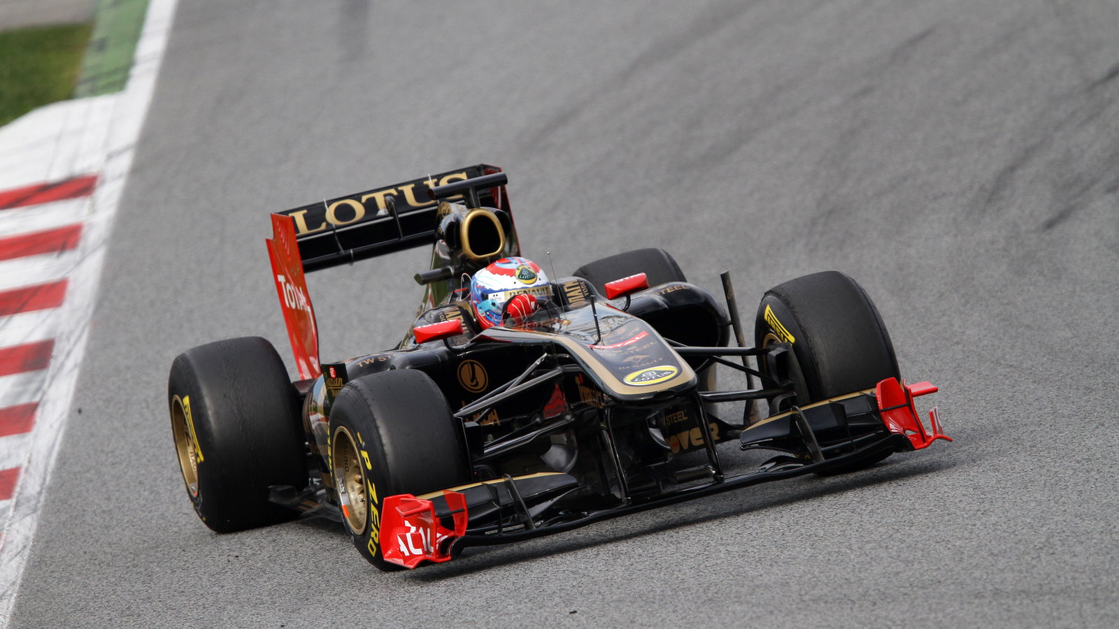 19.02.2011- Vitaly Petrov (RUS), Lotus Renault GP, R31