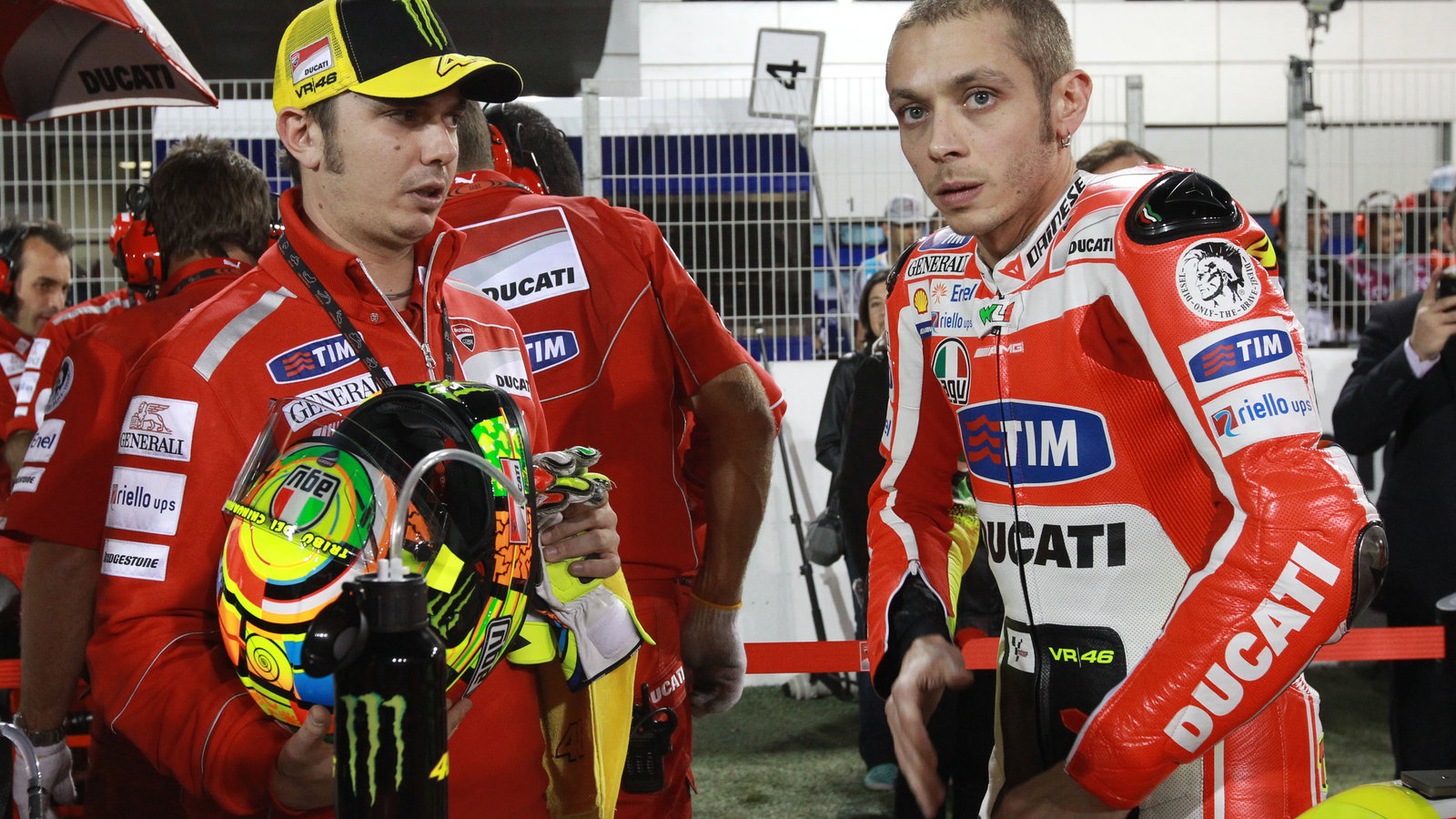 Alessio Salucci and Rossi, Qatar MotoGP 2011