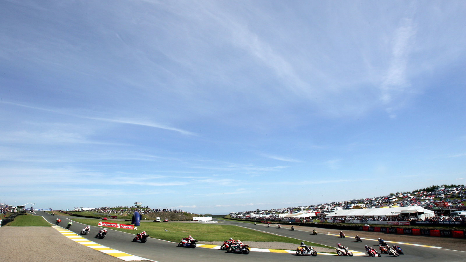 Pic: Tim Keeton/Raymonds Press Agency. 26.6.05
British Superbike Championship, Round 7, Knockhill, 