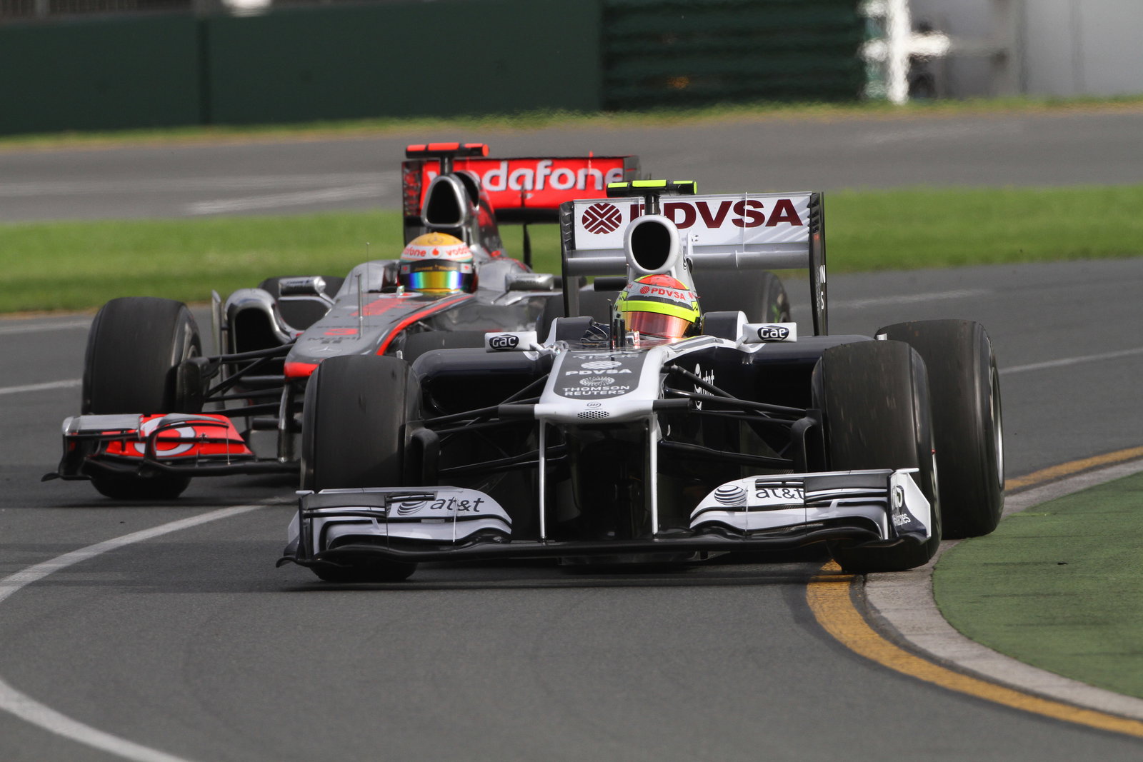 25.03.2011- Friday Practice 2, Lewis Hamilton (GBR), McLaren Mercedes, MP4-26 and Pastor Maldonado