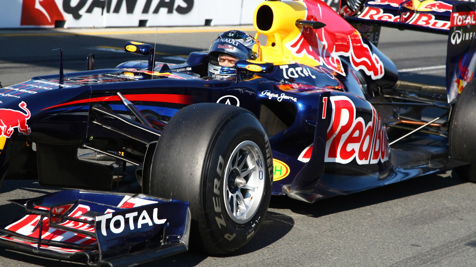 27.03.2011- Race, Sebastian Vettel (GER), Red Bull Racing, RB7