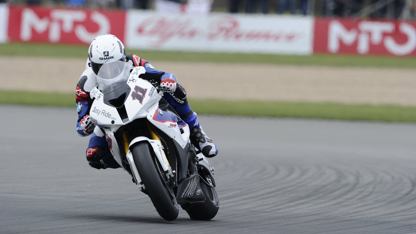 Corser, Donington WSBK Race 1 2011