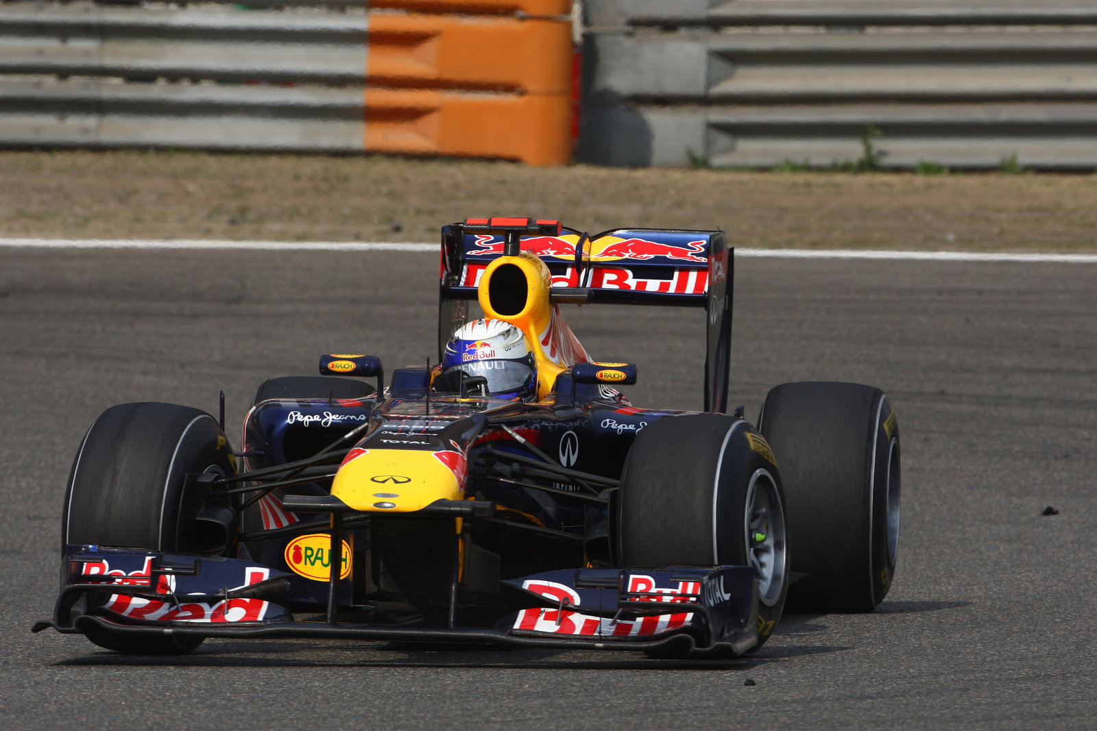 17.04.2011- Race, Sebastian Vettel (GER), Red Bull Racing, RB7
