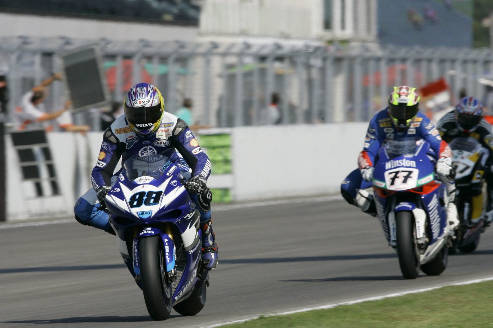 Pitt, Vermeulen, WSBK Race 2 Brno, 2005