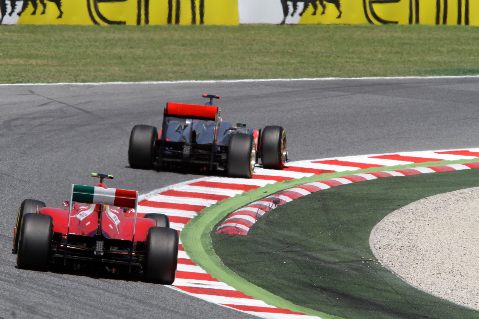 21.05.2011- Saturday Practice, Felipe Massa (BRA), Scuderia Ferrari, F-150 Italia and Lewis Hamilton