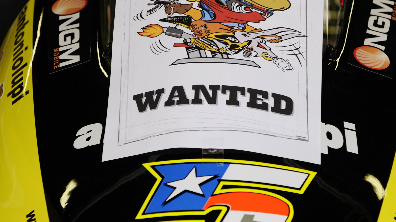 Edwards get well note, Catalunya MotoGP 2011