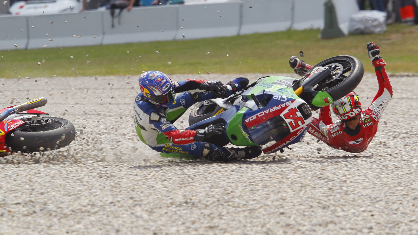 Simon and Sofuoglu crash, Moto2, Catalunya MotoGP 2011