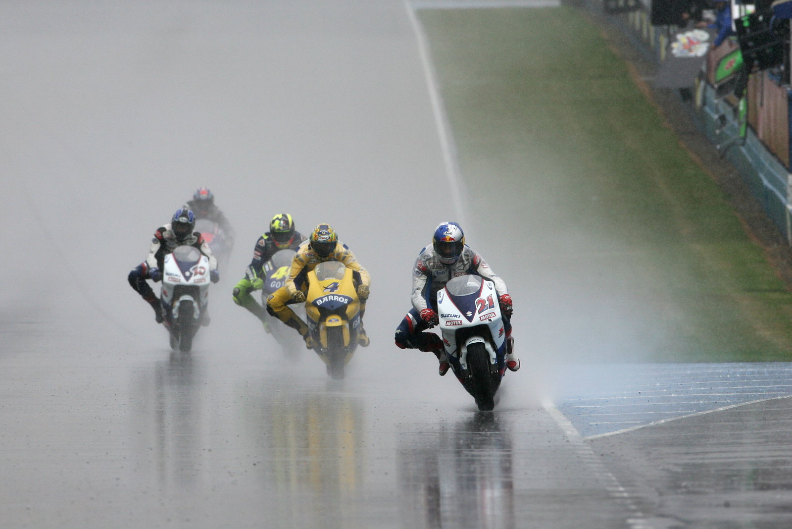 Hopkins, Barros, Rossi, Roberts, Edwards, British MotoGP Race 2005