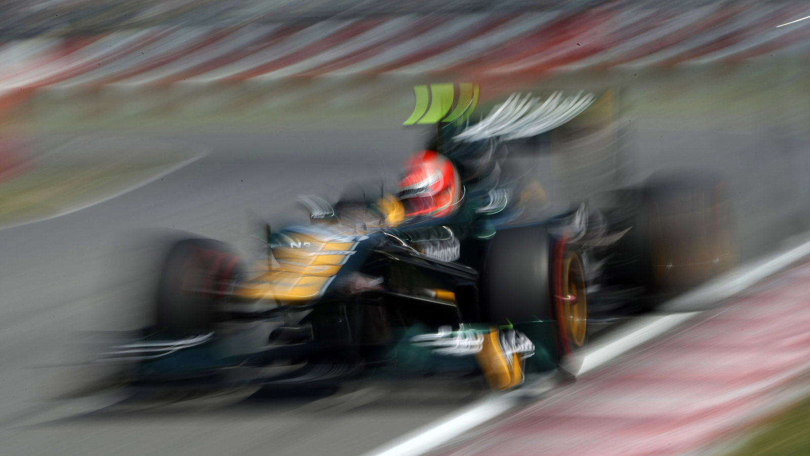 10.06.2011- Friday Practice 2, Jarno Trulli (ITA), Team Lotus, TL11