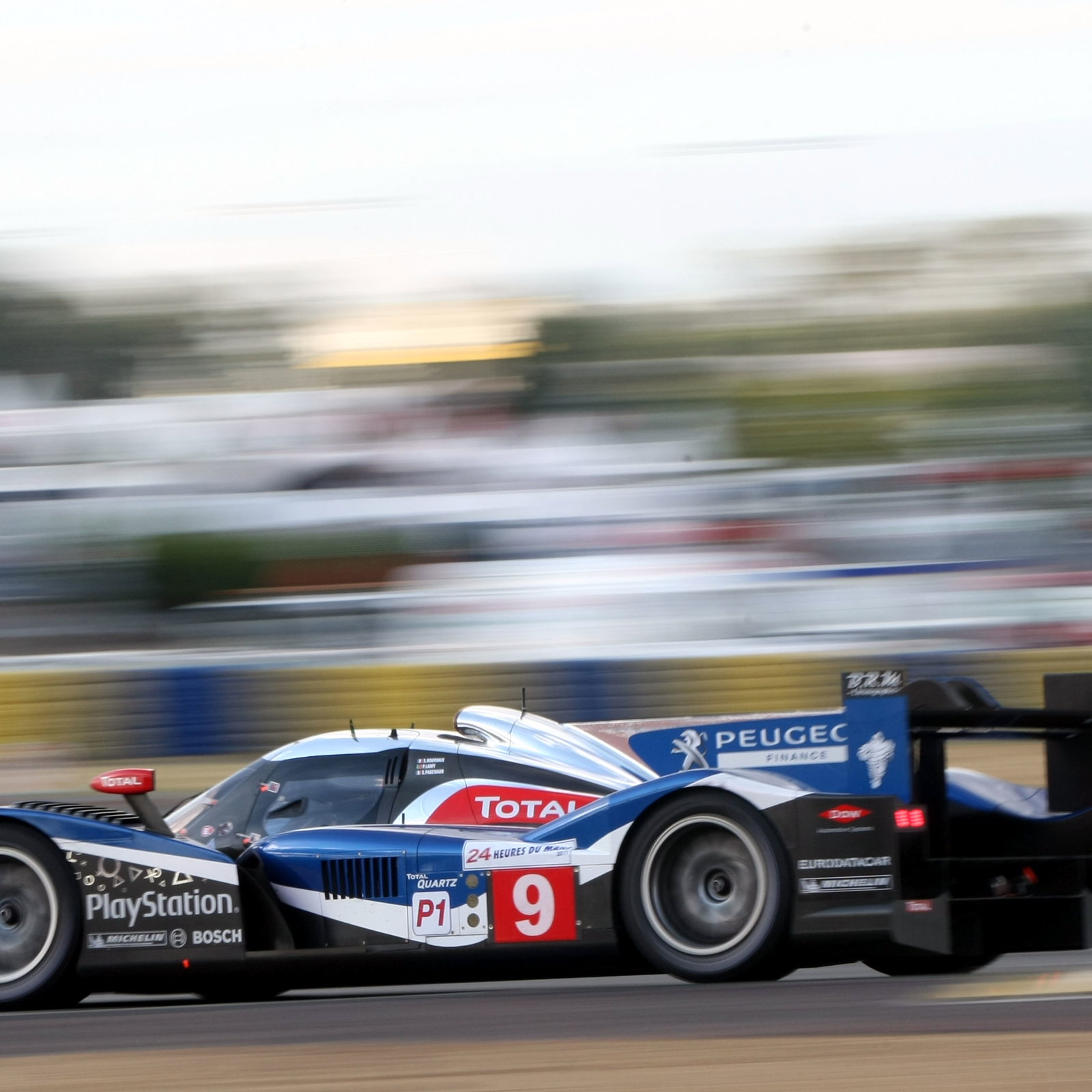Sebastien Bourdais/Simon Pagenaud/Pedro Lamy - Team Peugeot Total Peugeot 908