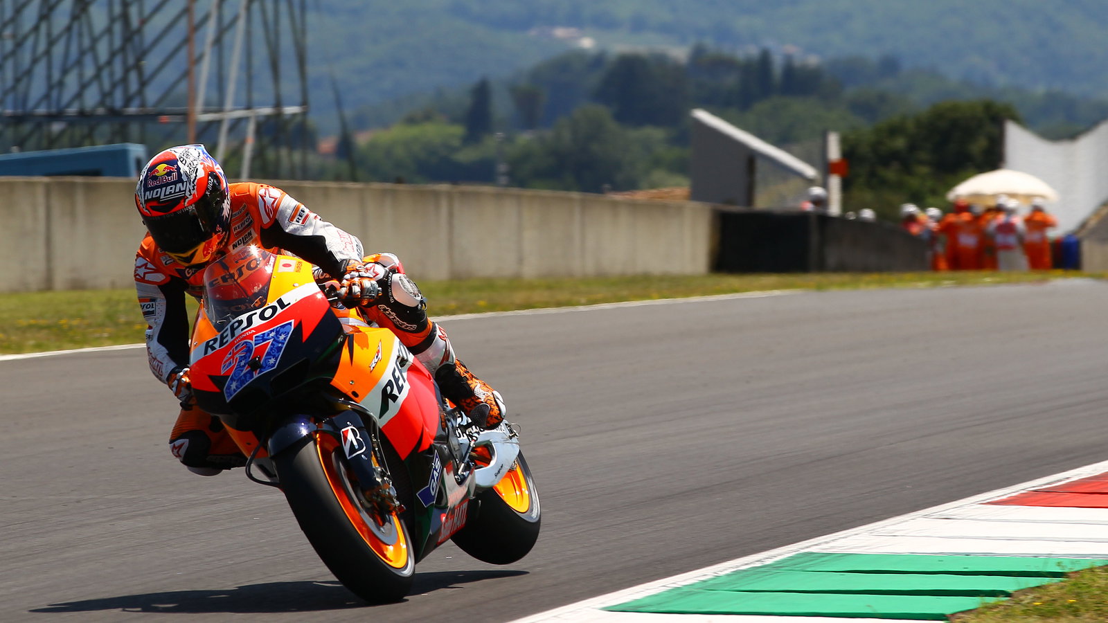 Stoner, back wheel in air, Italian MotoGP 2011