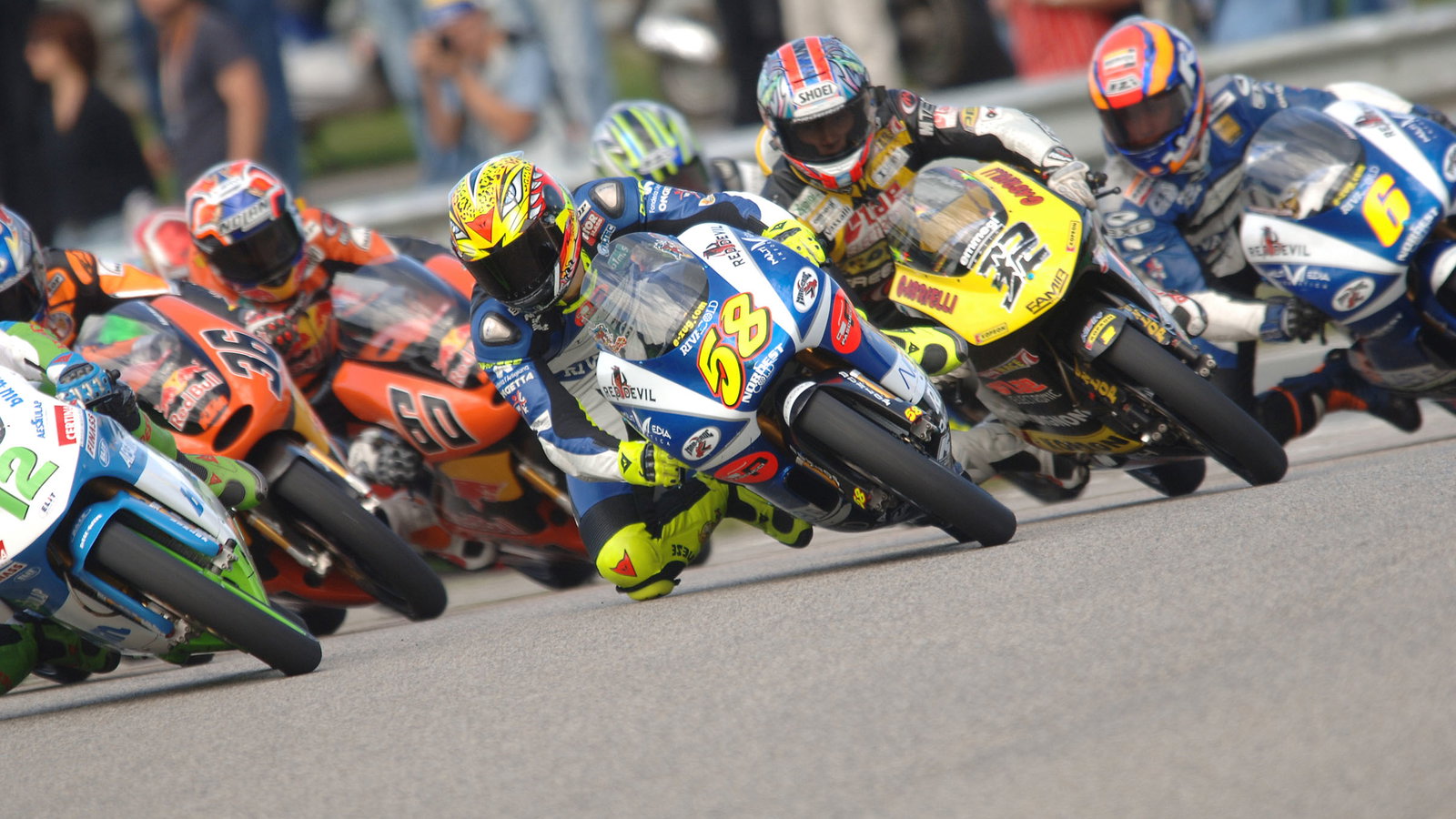 Race start, German 125GP Race 2005