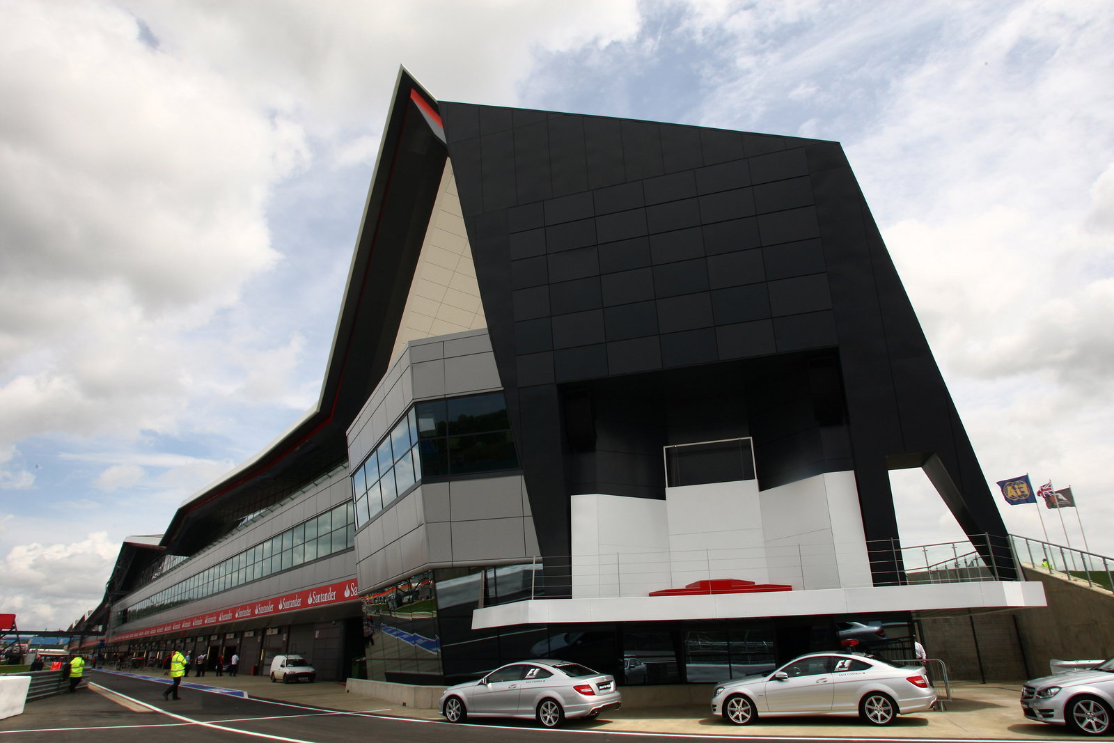 07.07.2011- The new pits complex