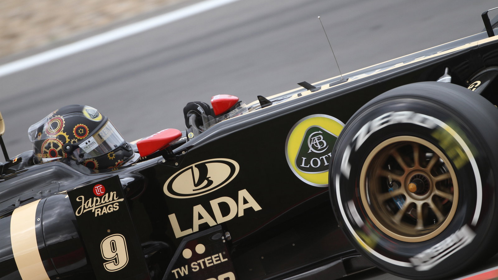 23.07.2011- Saturday Practice, Nick Heidfeld (GER) Lotus Renault GP R31