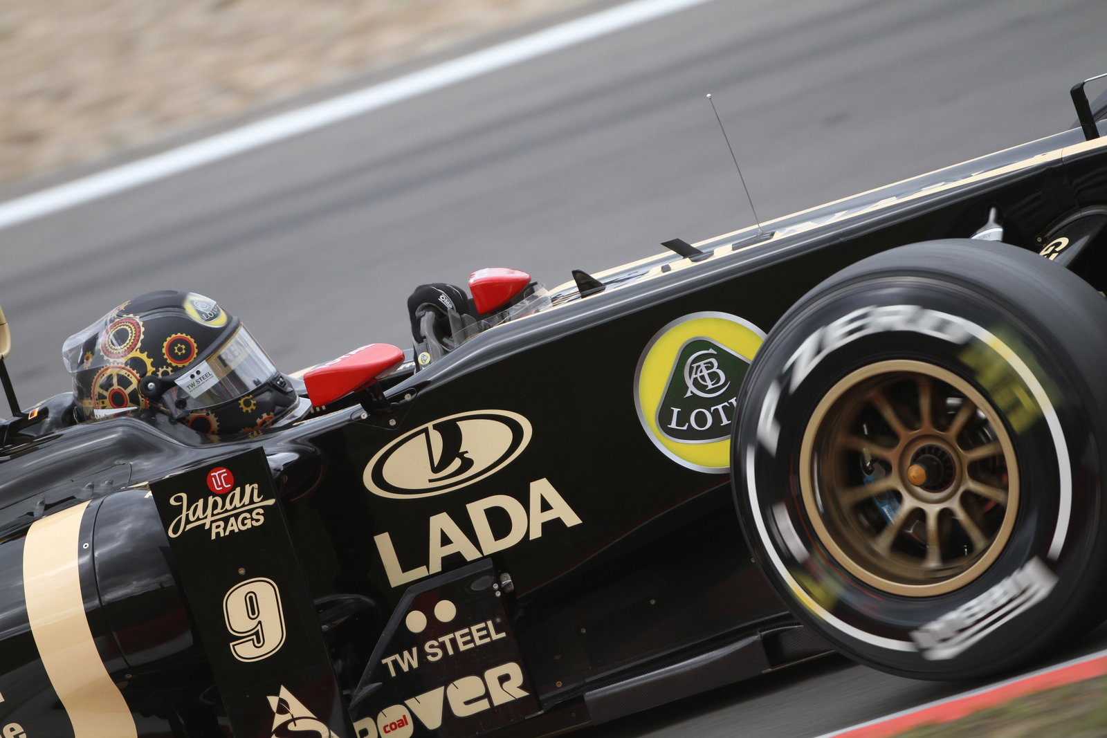 23.07.2011- Saturday Practice, Nick Heidfeld (GER) Lotus Renault GP R31