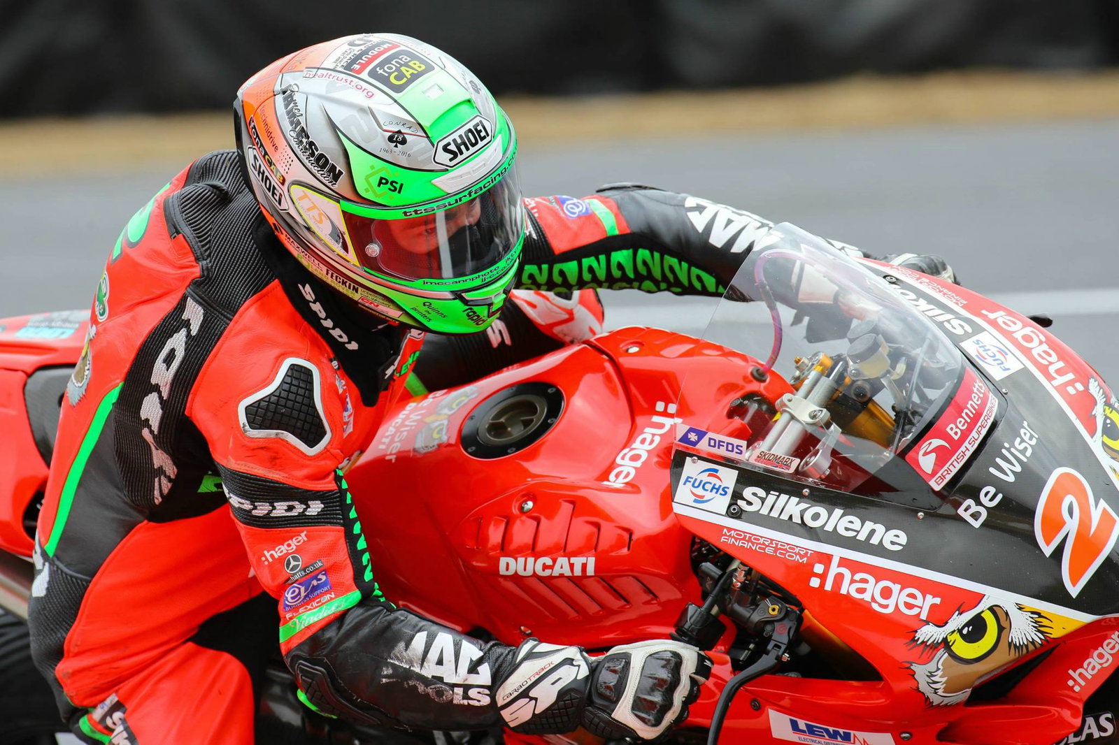 Mossey leads Dixon heading ahead of qualifying