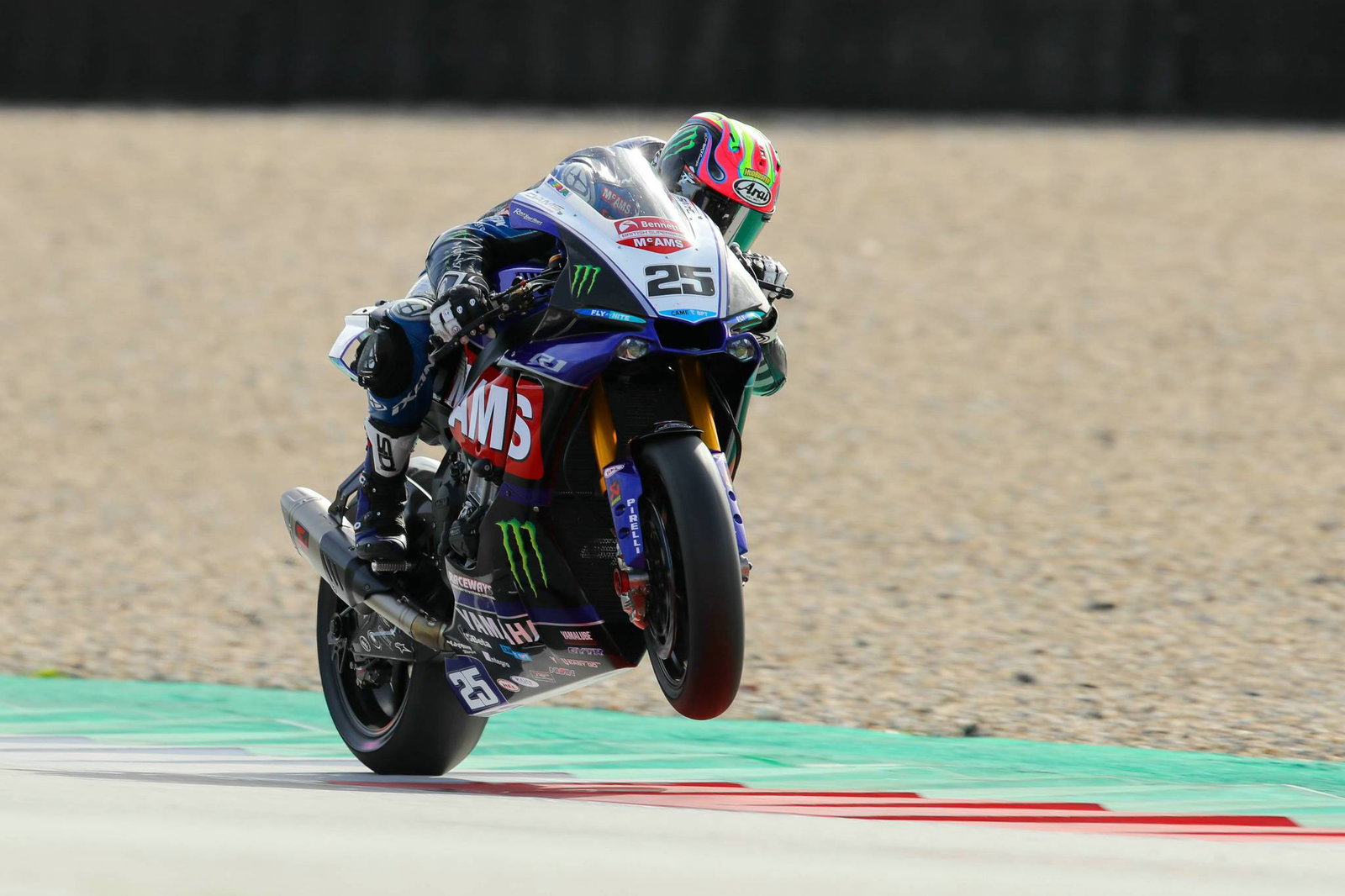 Kent weighs up BSB move with Halsall Racing test