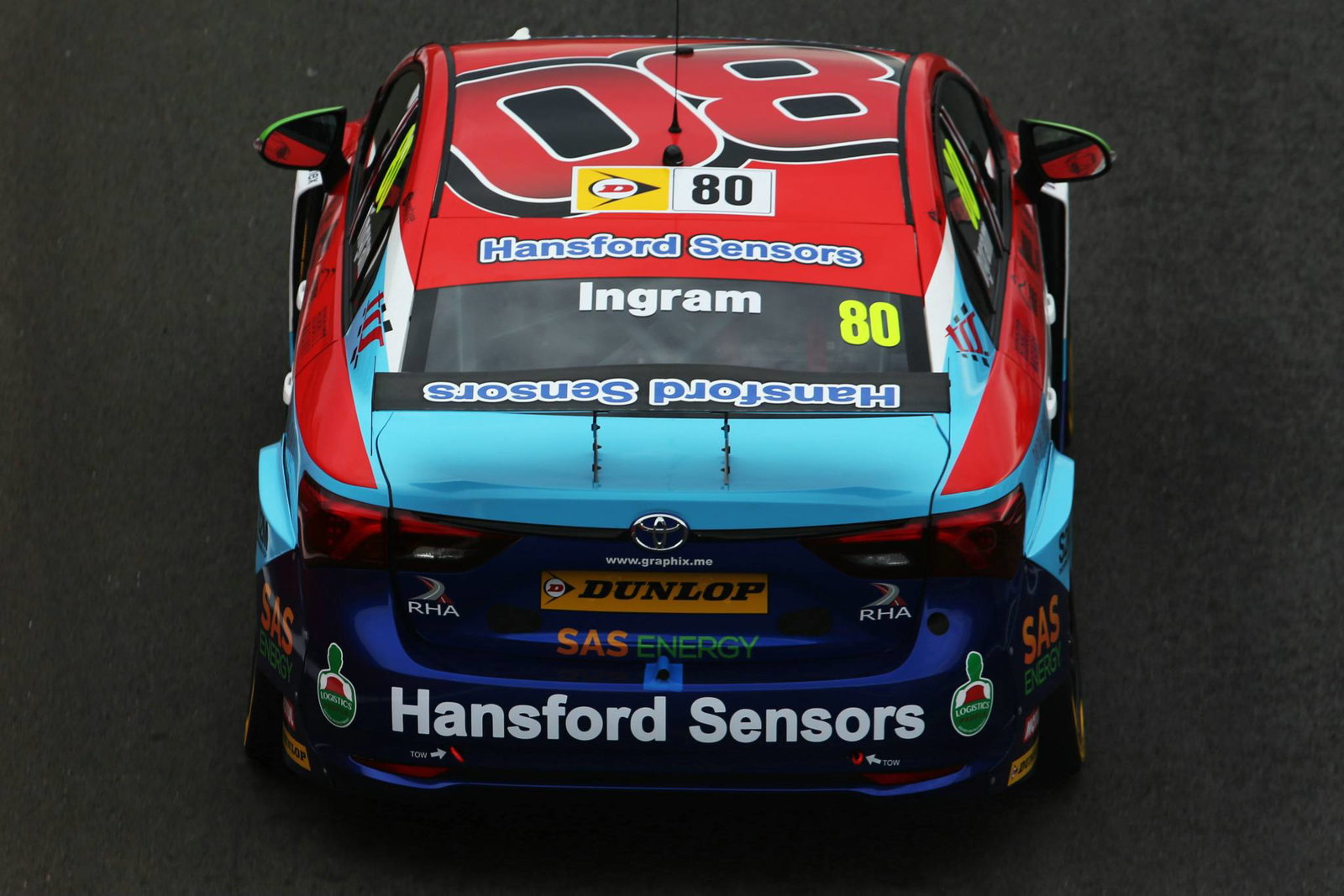 BTCC Brands Hatch: Ingram charges from 11th to win reverse grid race