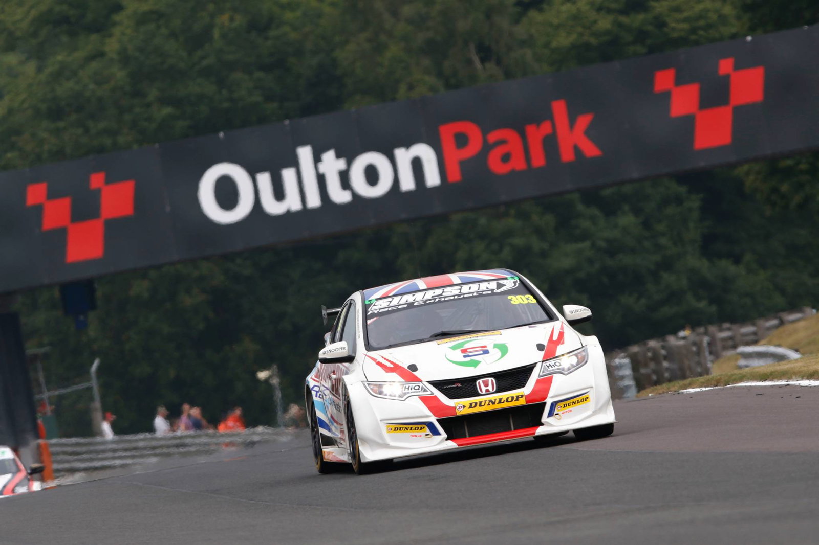 BTCC Oulton Park: Race Results (1)