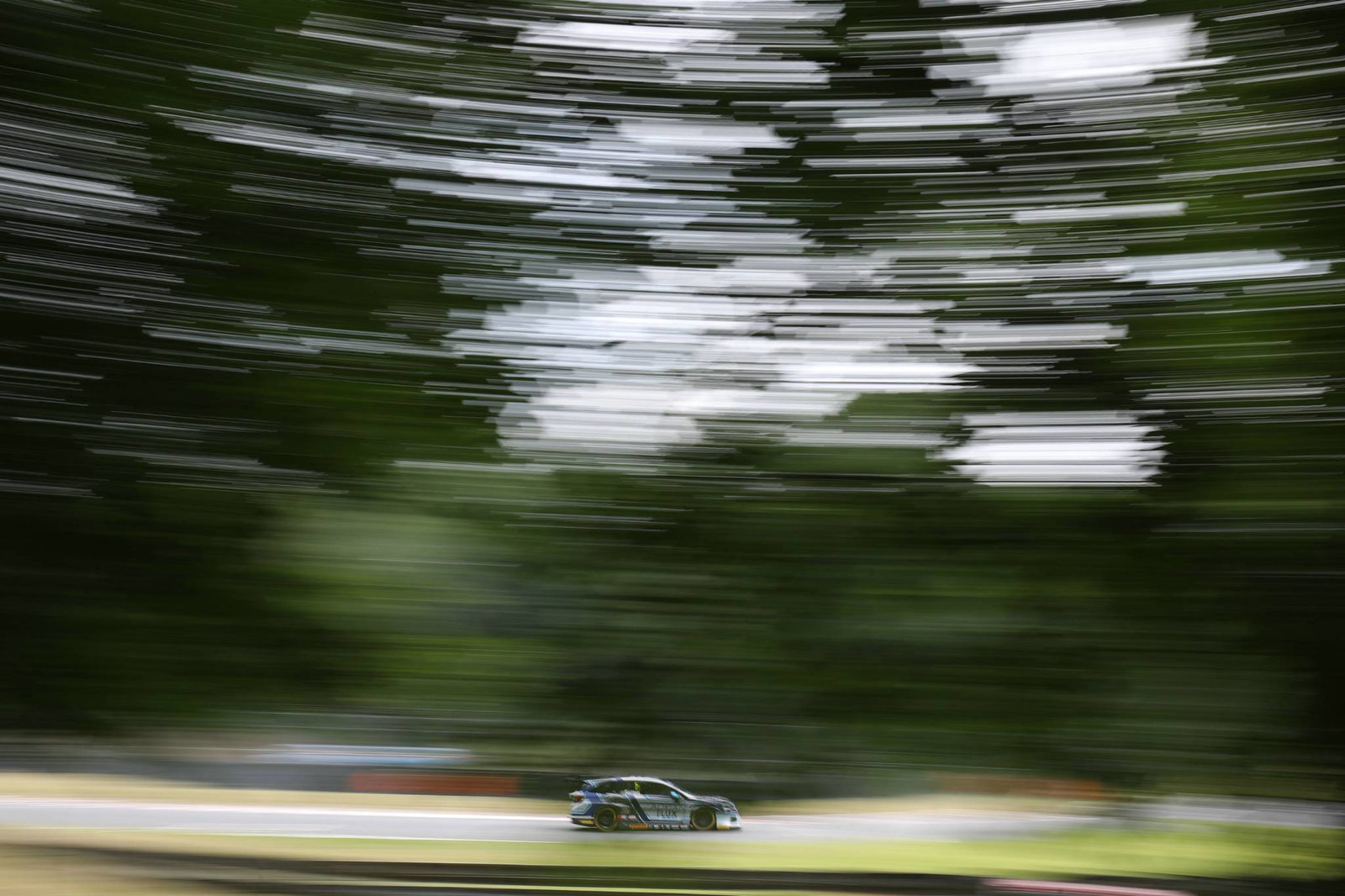 BTCC Croft: Sutton leads all Subaru front-row ahead of Plato