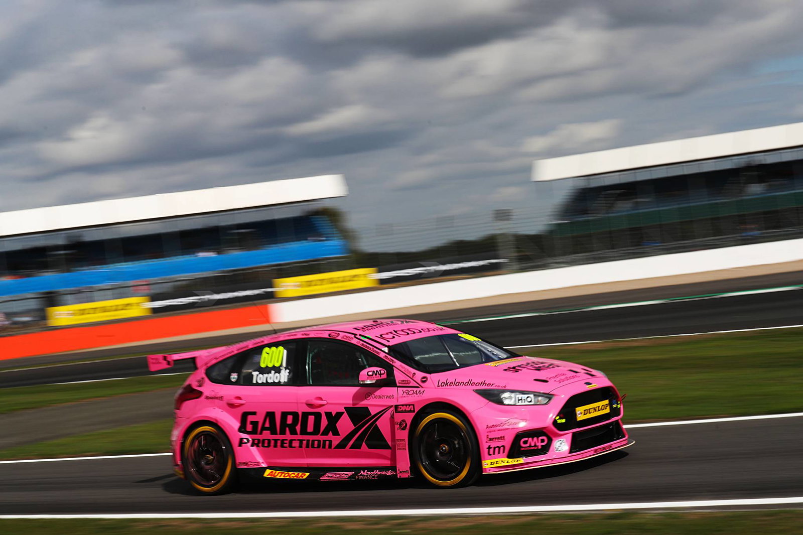 BTCC Silverstone: Tordoff beats Chilton for first BTCC win of 2018
